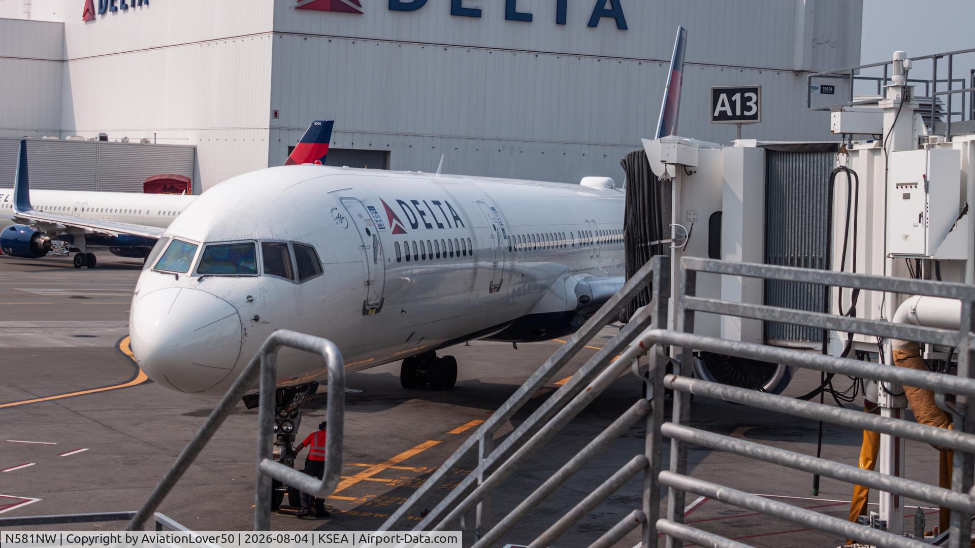 Aircraft N581NW, 2002 Boeing 757-351, c/n 32982, Delta 753, at KSEA, photo by AviationLover50