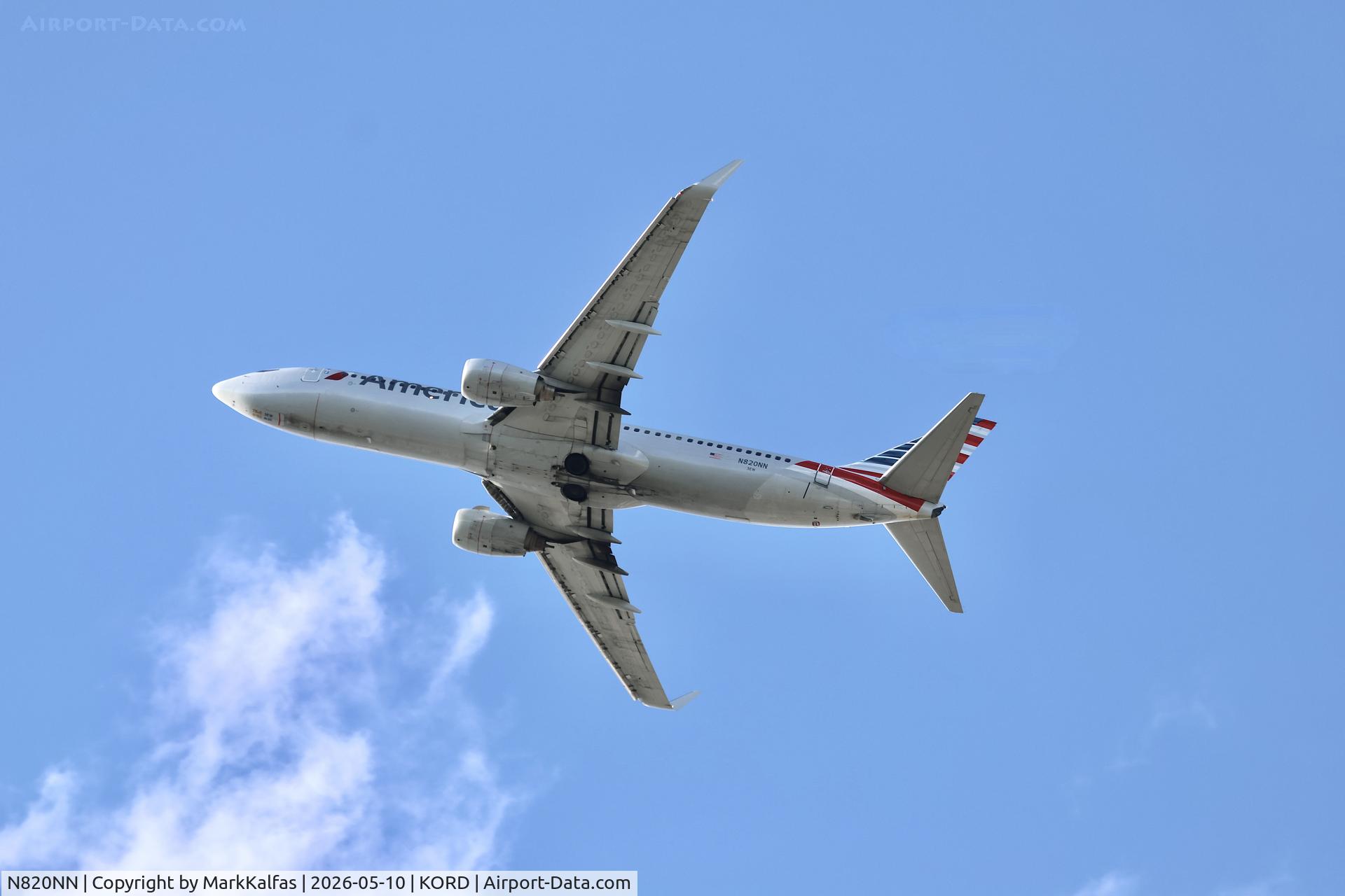 Aircraft N820NN, 2009 Boeing 737-823, c/n 29559, B738 American Airlines Boeing 737-823 N820NN departing 28R KORD, at KORD, photo by MarkKalfas