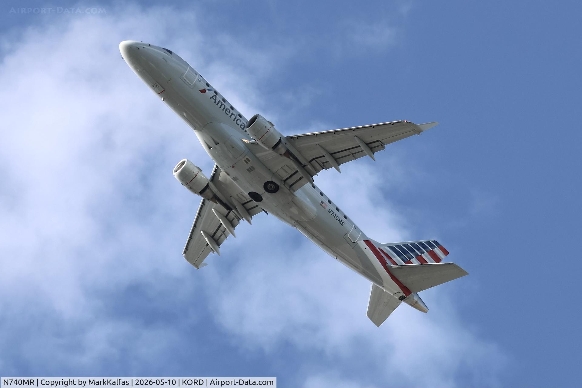 Aircraft N740MR, 2005 Embraer 170SE (ERJ-170-100SE), c/n 17000082, E170 Envoy / American Eagle Embraer 170SE N740MR departing 28R KORD, at KORD, photo by MarkKalfas