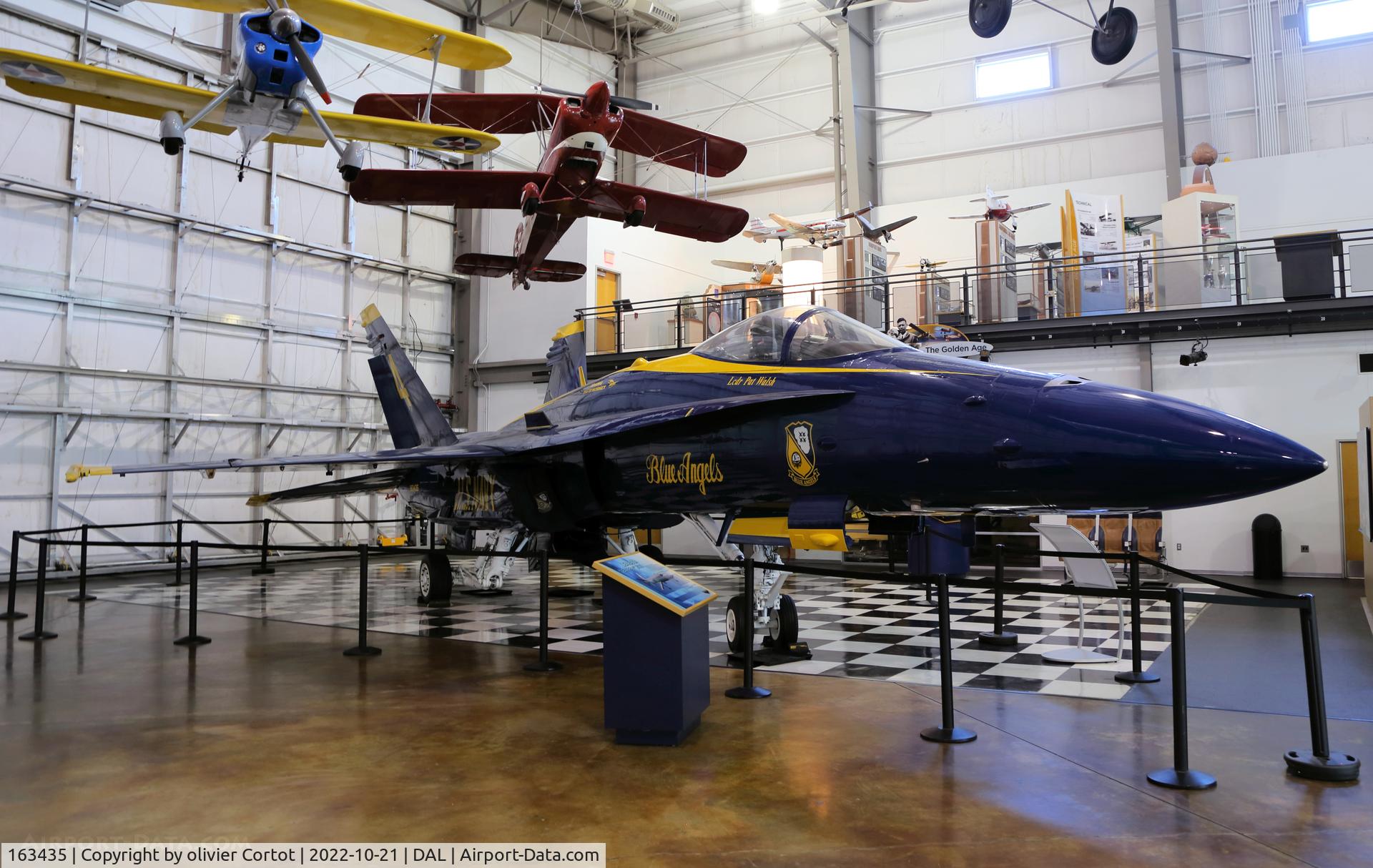 Aircraft 163435, 1987 McDonnell Douglas F/A-18C Hornet, c/n 0634/C008, 2022, at DAL, photo by olivier Cortot