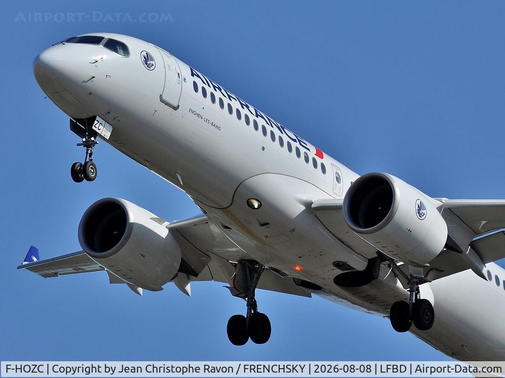 Aircraft F-HOZC, 2025 Airbus A220-300, c/n 55420, Paris (CDG) Bordeaux (BOD) AF7432 landing runway 23, at LFBD, photo by Jean Christophe Ravon / FRENCHSKY