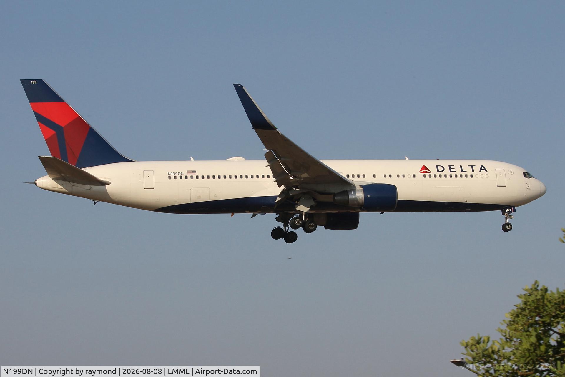 Aircraft N199DN, 1998 Boeing 767-332/ER, c/n 28456, Delta Air Lines Boeing 767-332 reg N199DN approaching RW31 landing in Malta from JFK., at LMML, photo by raymond