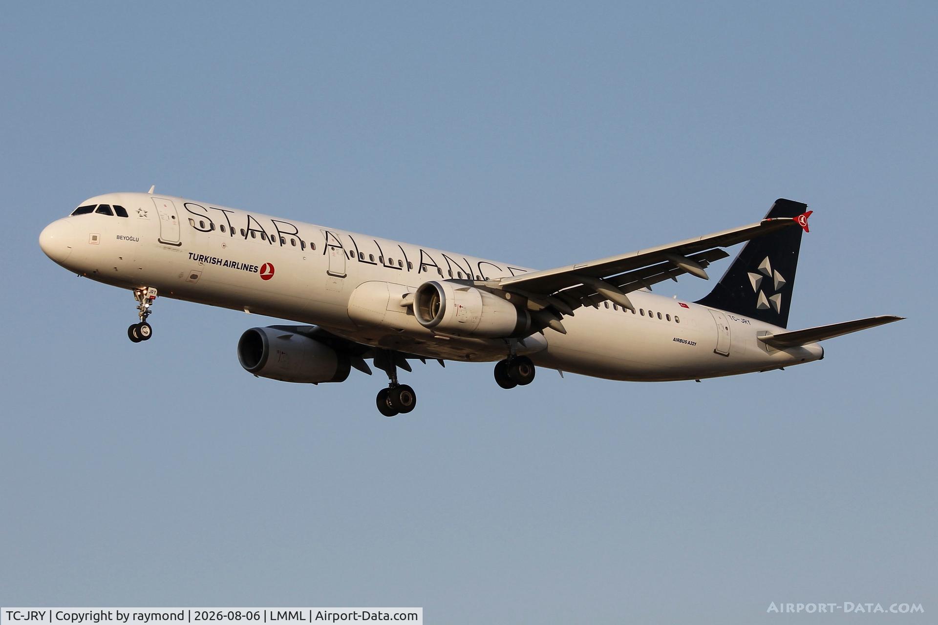 Aircraft TC-JRY, 2012 Airbus A321-231, c/n 5083, Airbus A321-231 reg TC-JRY of Turkish Airlines in Star Alliance livery approaching RW31 Malta., at LMML, photo by raymond