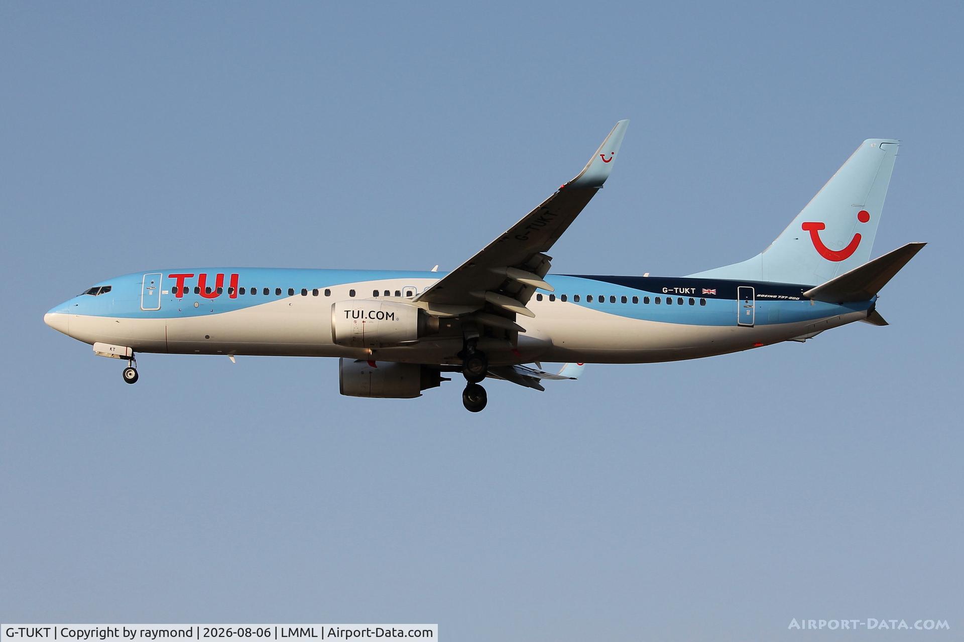 Aircraft G-TUKT, 2011 Boeing B-737-8JP(W), c/n 40867 l/n 3565, Boeing 737-8JP(W) reg G-TUKT of TuiFly on final approach for RW31 landing in Malta., at LMML, photo by raymond