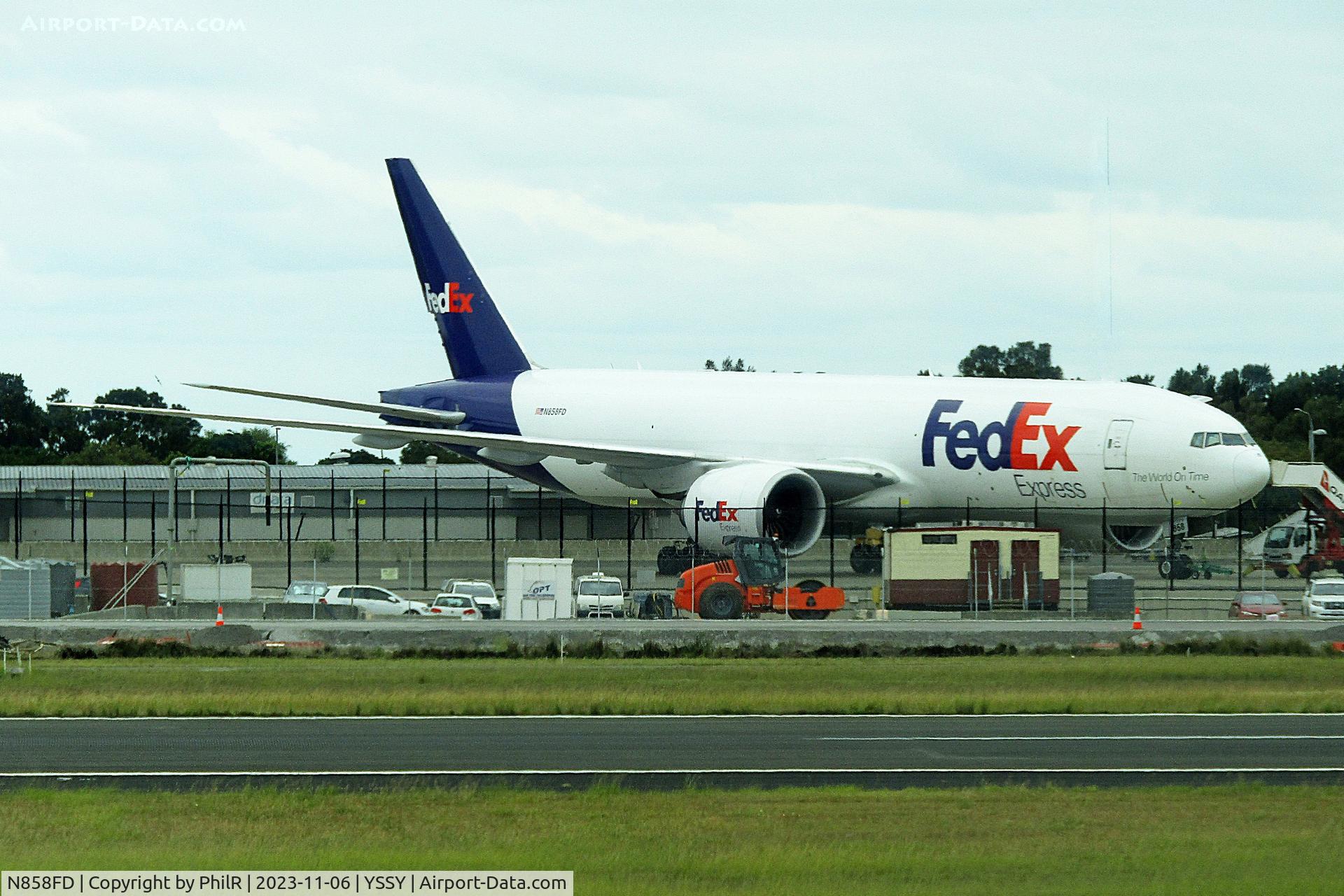 Aircraft N858FD, 2011 Boeing 777-FS2, c/n 37729, N858FD 2011 Boeing 777-FS2 FedEx Express Sydney, at YSSY, photo by PhilR