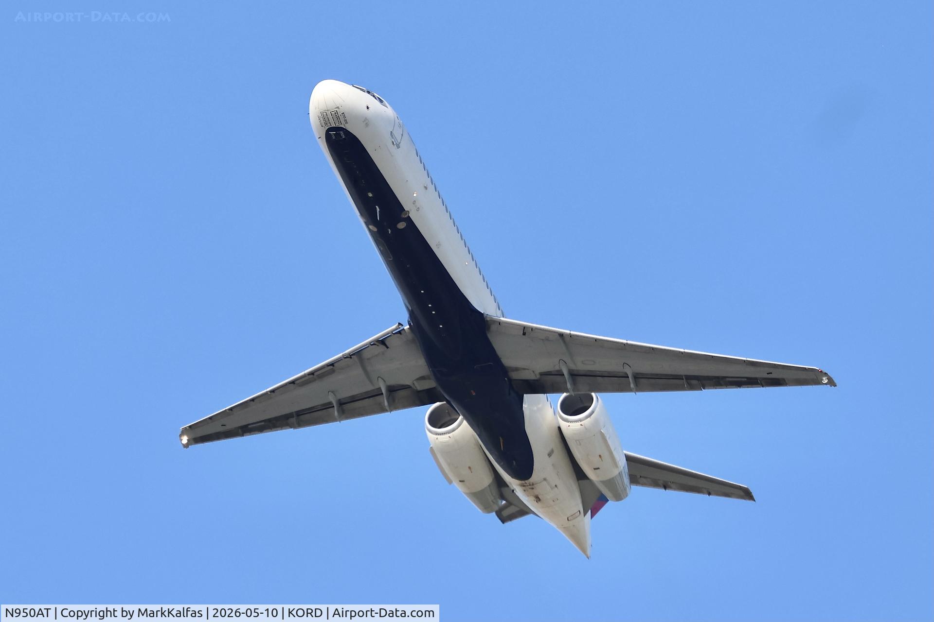 Aircraft N950AT, 2000 Boeing 717-200, c/n 55012, B717 Delta Boeing 717-200 N950AT departing 28R KORD, at KORD, photo by MarkKalfas