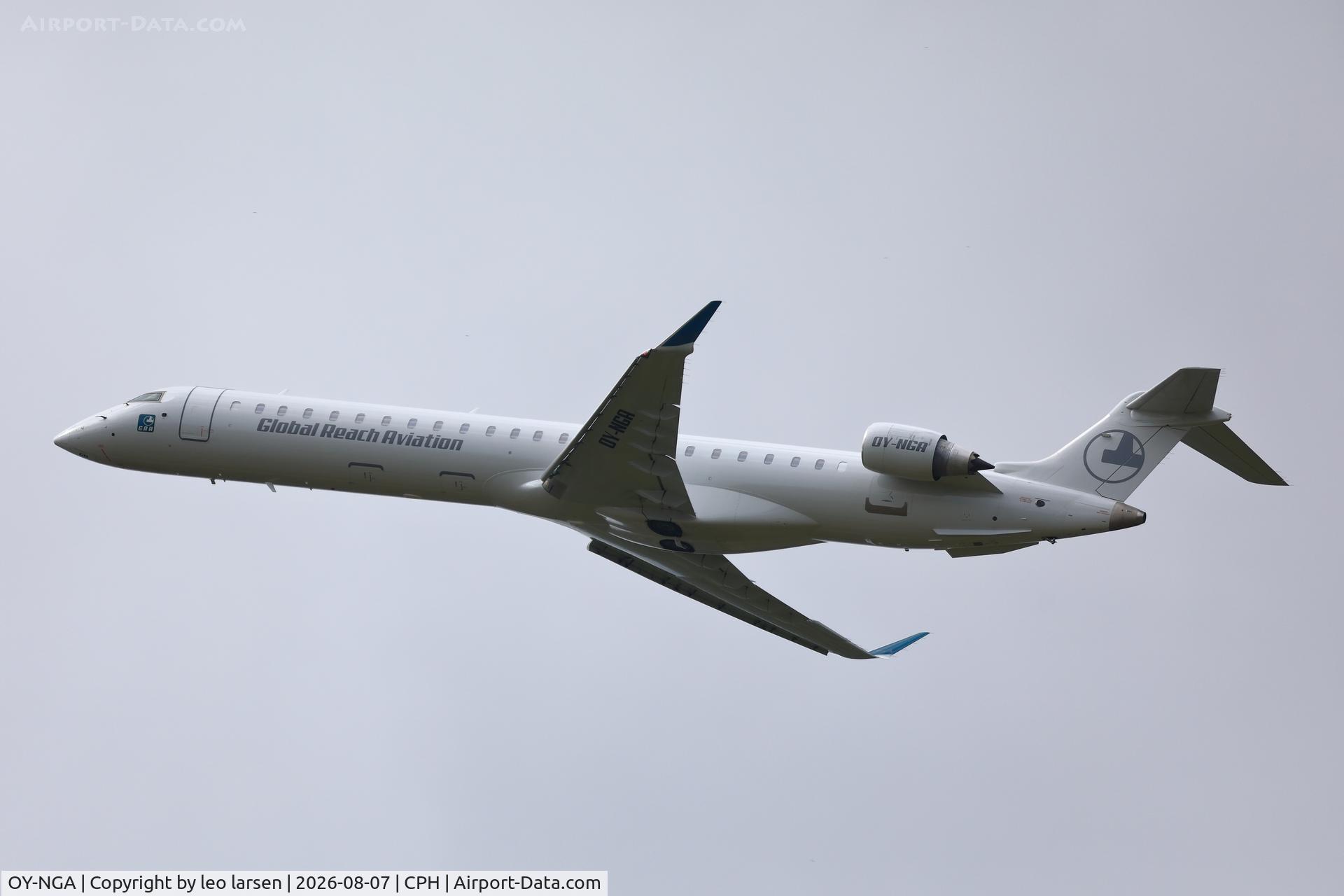 Aircraft OY-NGA, Bombardier CRJ 900 (cl600-2D24, c/n 15262, Copenhagen 7.8.2026, at CPH, photo by leo larsen