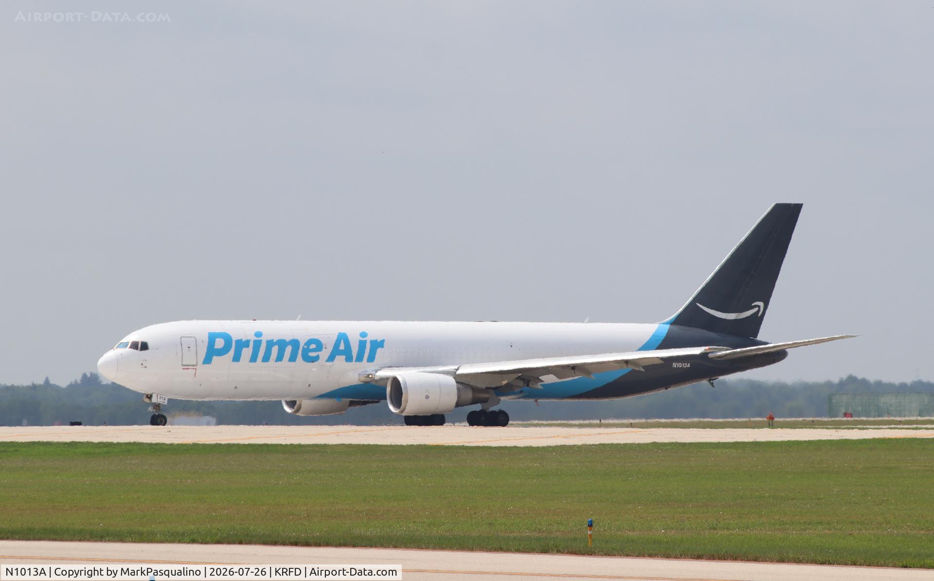 Aircraft N1013A, 1999 Boeing 767-36N/SF, c/n 30110 l/n 775, Boeing 767-36N/SF, at KRFD, photo by MarkPasqualino