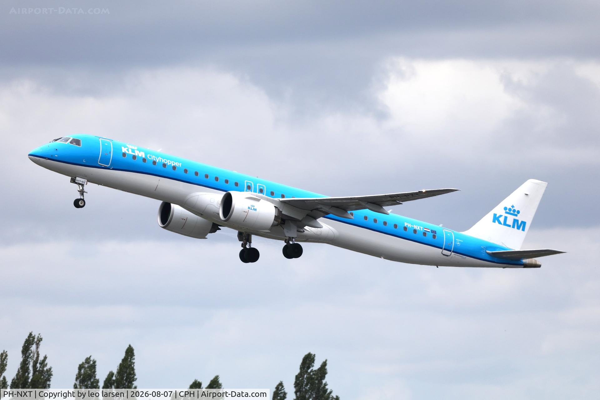 Aircraft PH-NXT, 2024 Embaer E195-E2 (ERJ 190-400 STD), c/n 19020153, Copenhagen 7.8.2026, at CPH, photo by leo larsen