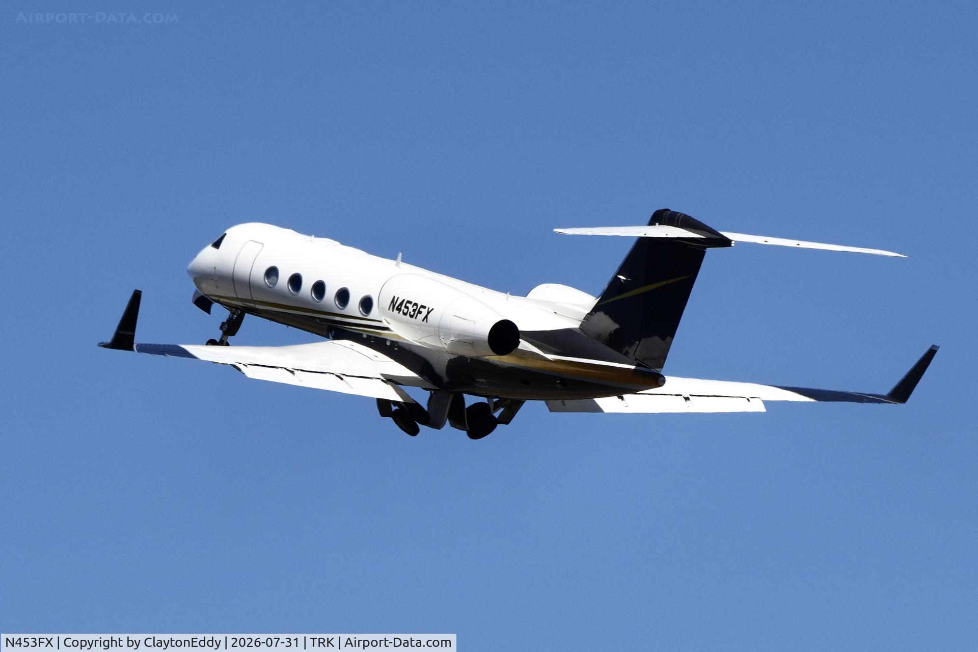 Aircraft N453FX, 2015 Gulfstream Aerospace GIV-X (G450), c/n 4336, Truckee Tahoe airport in California 2026, at TRK, photo by ClaytonEddy