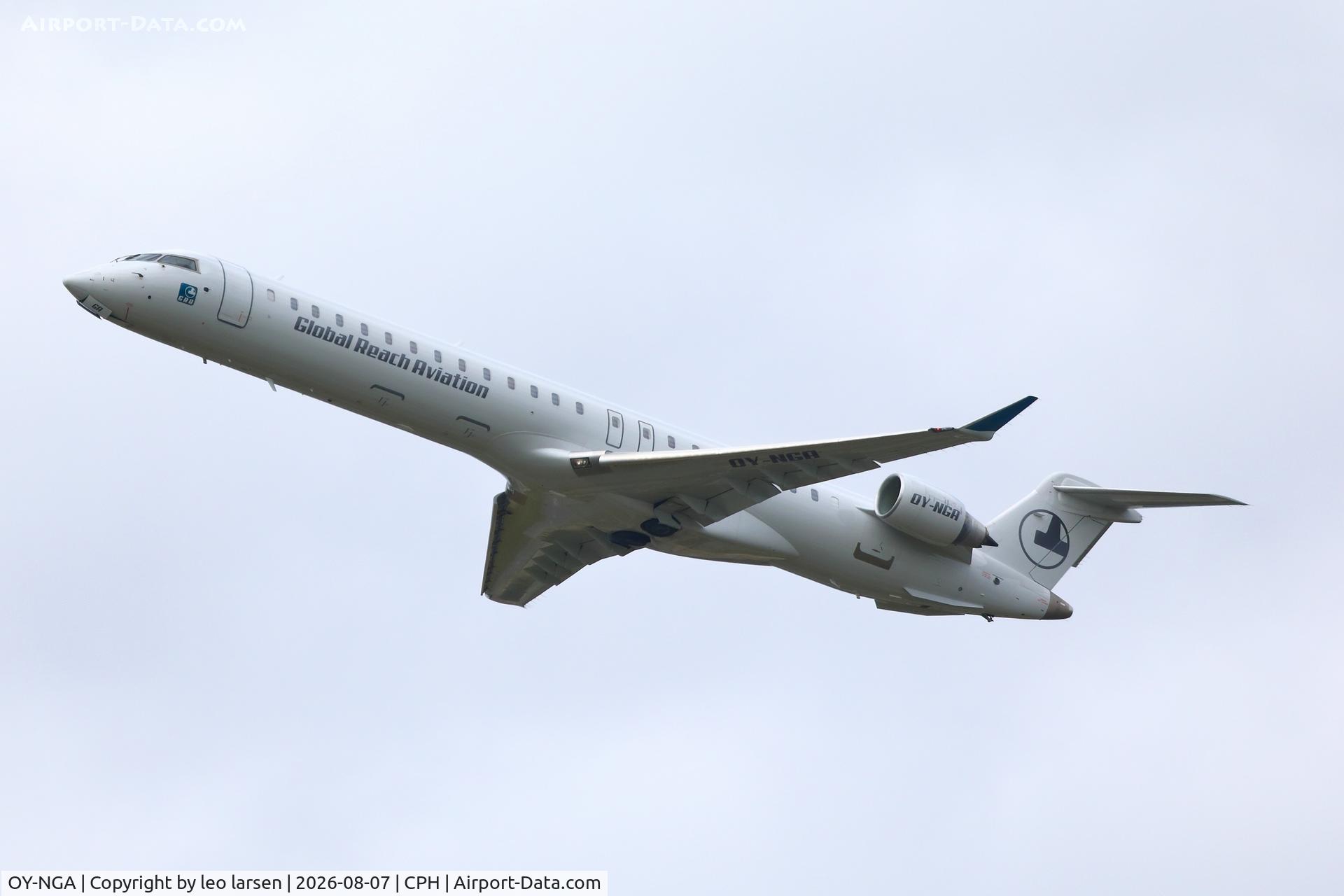 Aircraft OY-NGA, Bombardier CRJ 900 (cl600-2D24, c/n 15262, Copenhagen 7.8.2026, at CPH, photo by leo larsen
