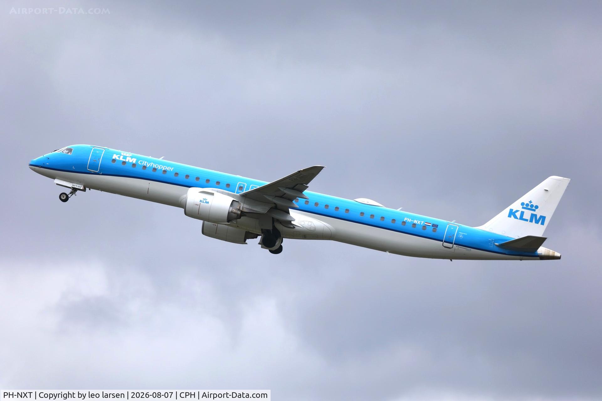 Aircraft PH-NXT, 2024 Embaer E195-E2 (ERJ 190-400 STD), c/n 19020153, Copenhagen 7.8.2026, at CPH, photo by leo larsen