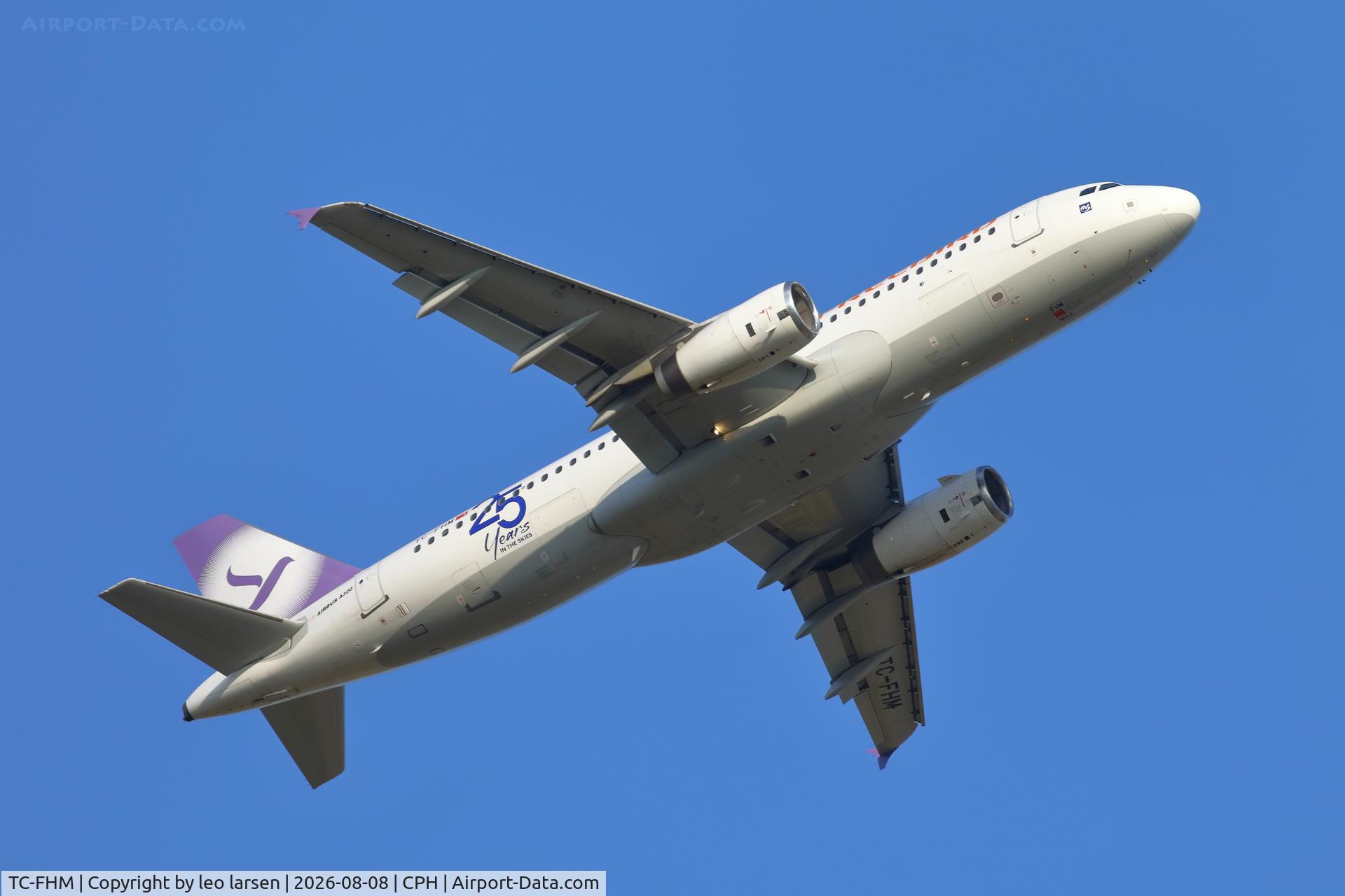 Aircraft TC-FHM, 2006 Airbus A320-232, c/n 3012, Copenhagen 8.8.2026, at CPH, photo by leo larsen