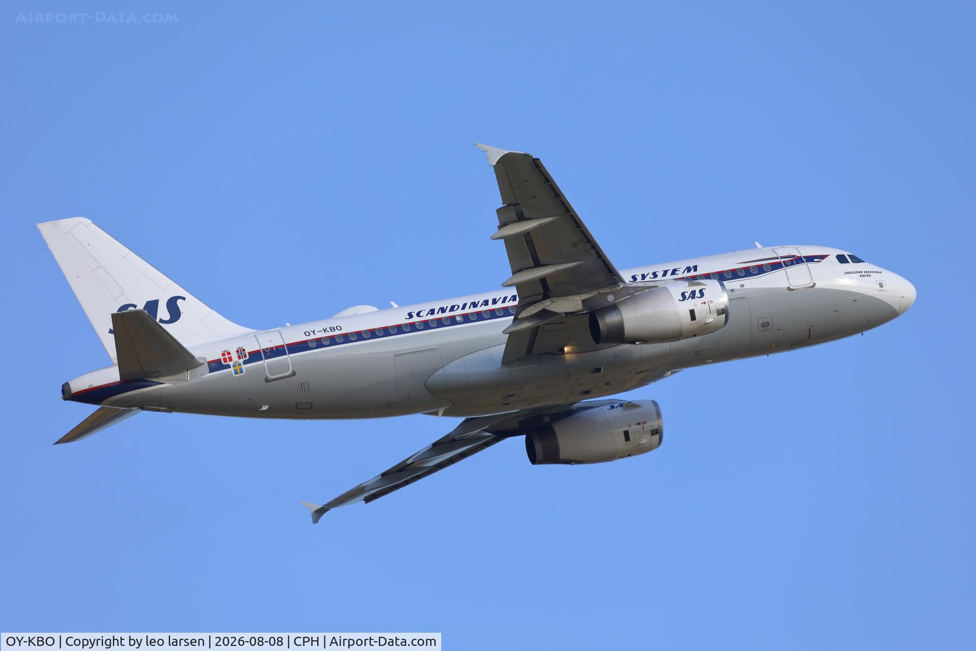 Aircraft OY-KBO, 2006 Airbus A319-131, c/n 2850, Copenhagen 8.8.2026, at CPH, photo by leo larsen