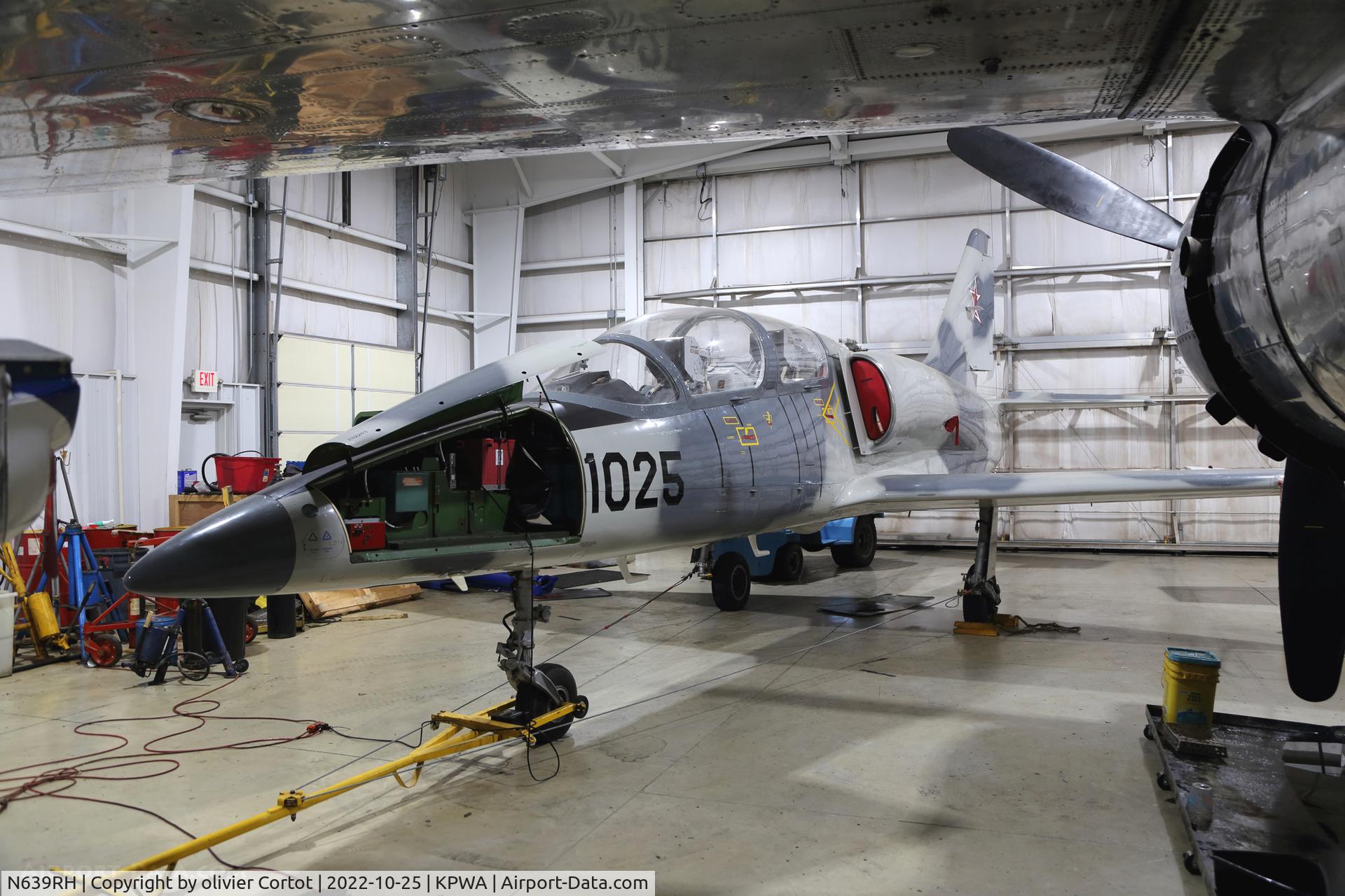 Aircraft N639RH, 1982 Aero L-39 Albatros, c/n 232203, 2022, at KPWA, photo by olivier Cortot