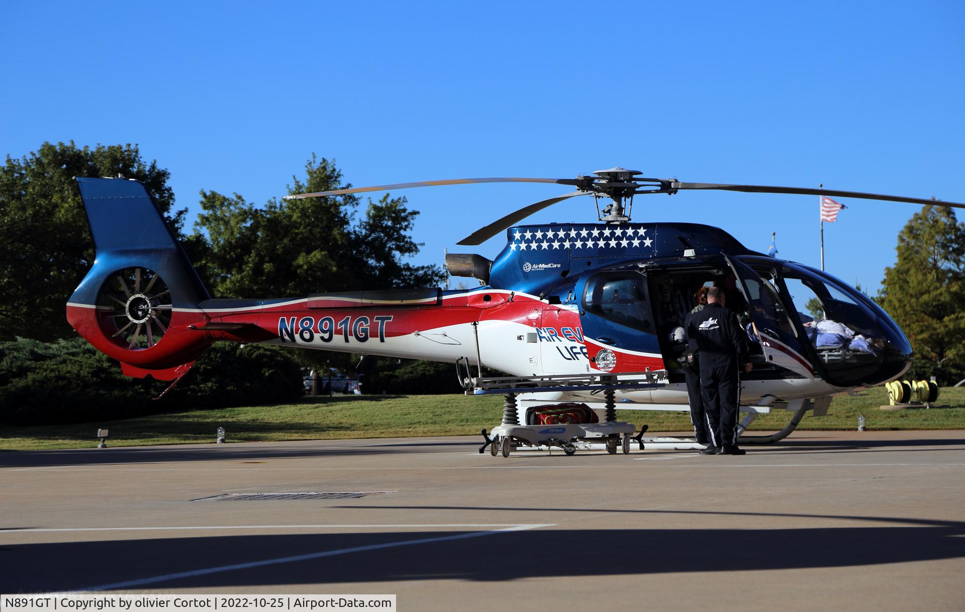 Aircraft N891GT, 2015 Airbus Helicopters EC 130 T2, c/n 8136, okc helipad, photo by olivier Cortot