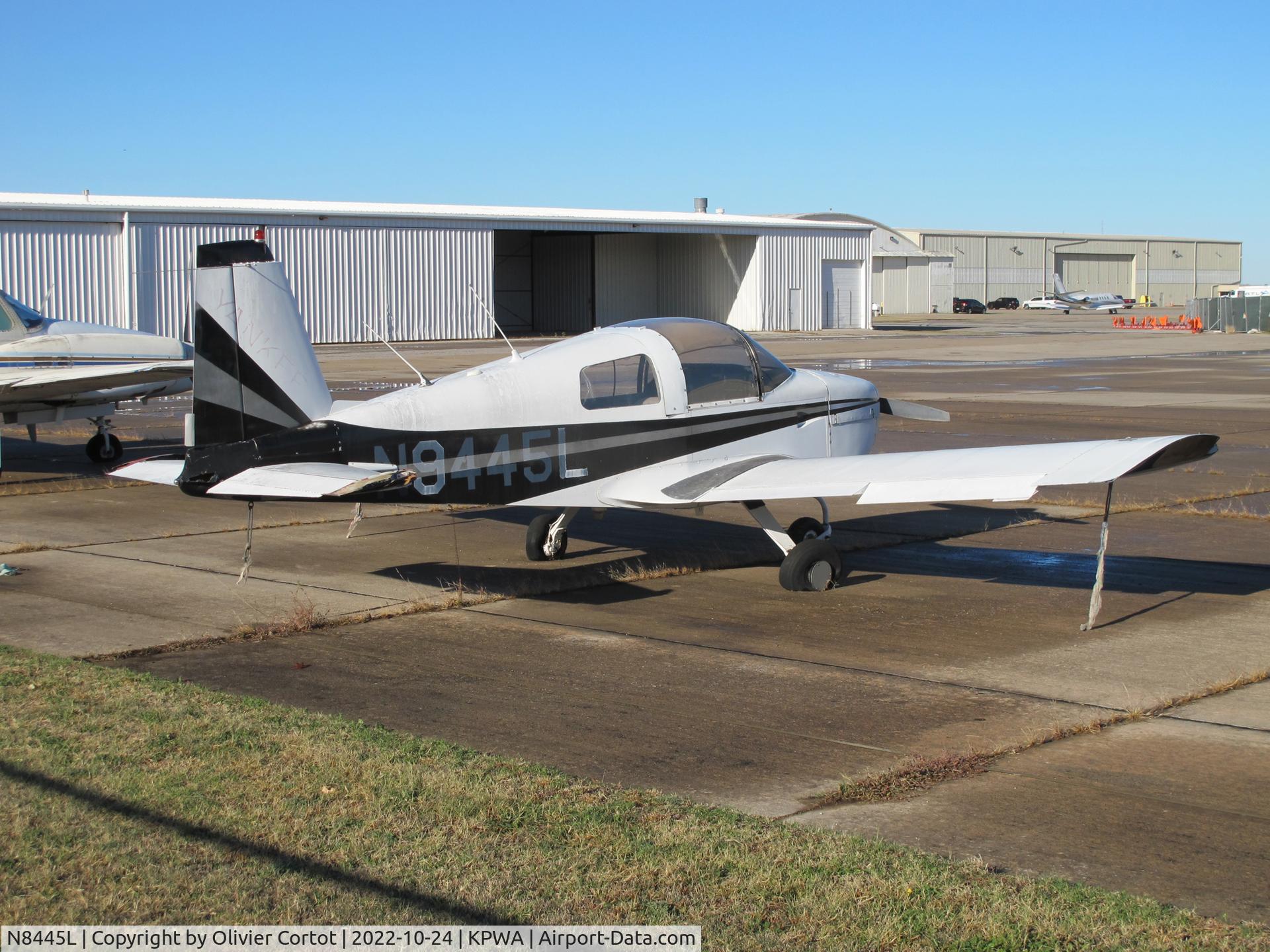 Aircraft N8445L, 1968 Cessna 172I, c/n 17256645, 2022, at KPWA, photo by Olivier Cortot