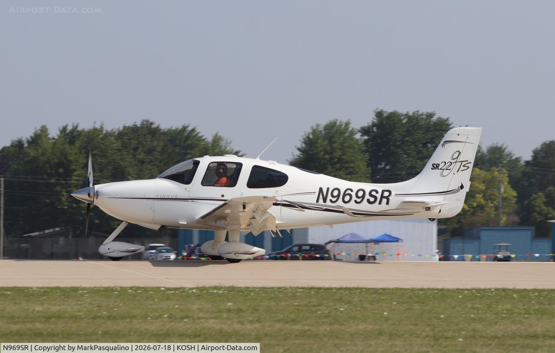 Aircraft N969SR, 2006 Cirrus SR22 GTS, c/n 2111, Cirrus SR22T GTS, at KOSH, photo by MarkPasqualino