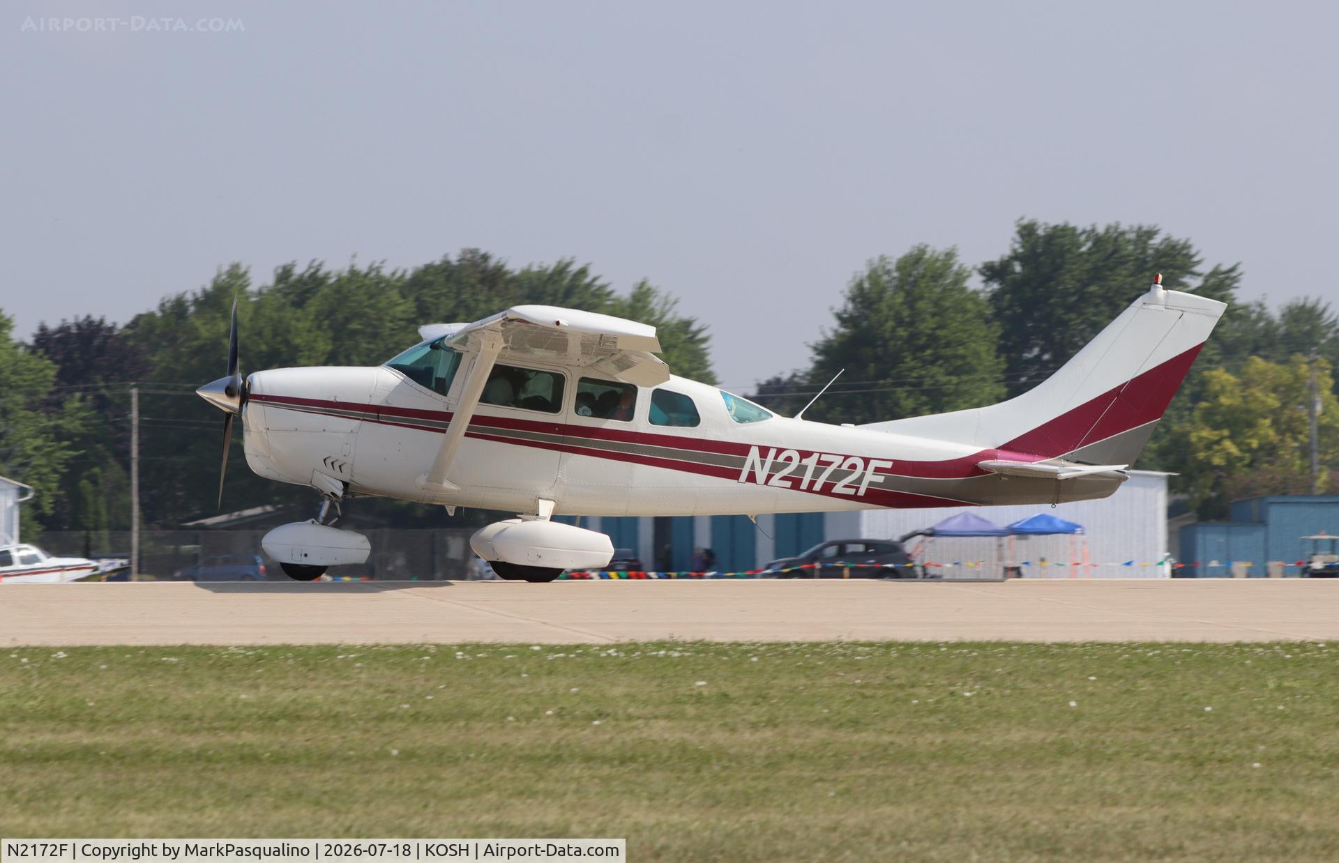 Aircraft N2172F, 1965 Cessna U206 Super Skywagon, c/n U206-0372, Cessna U206, at KOSH, photo by MarkPasqualino