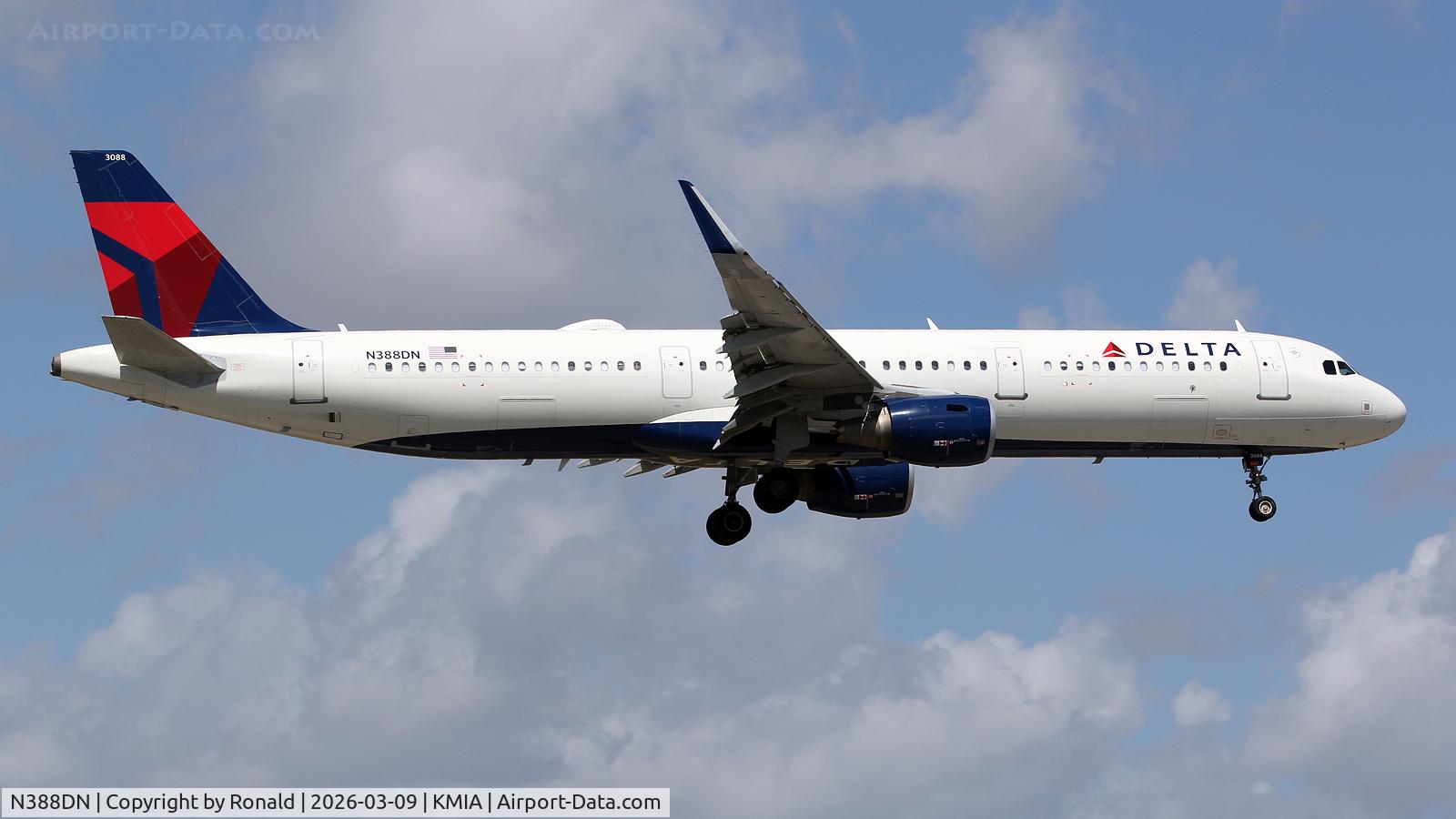 Aircraft N388DN, 2019 Airbus A321-211, c/n 9043, at mia, at KMIA, photo by Ronald