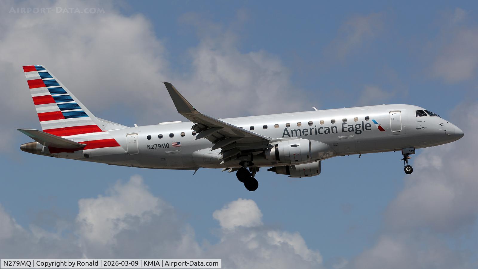 Aircraft N279MQ, 2019 Embraer 175LR (ERJ-170-200LR), c/n 17000788, at mia, at KMIA, photo by Ronald