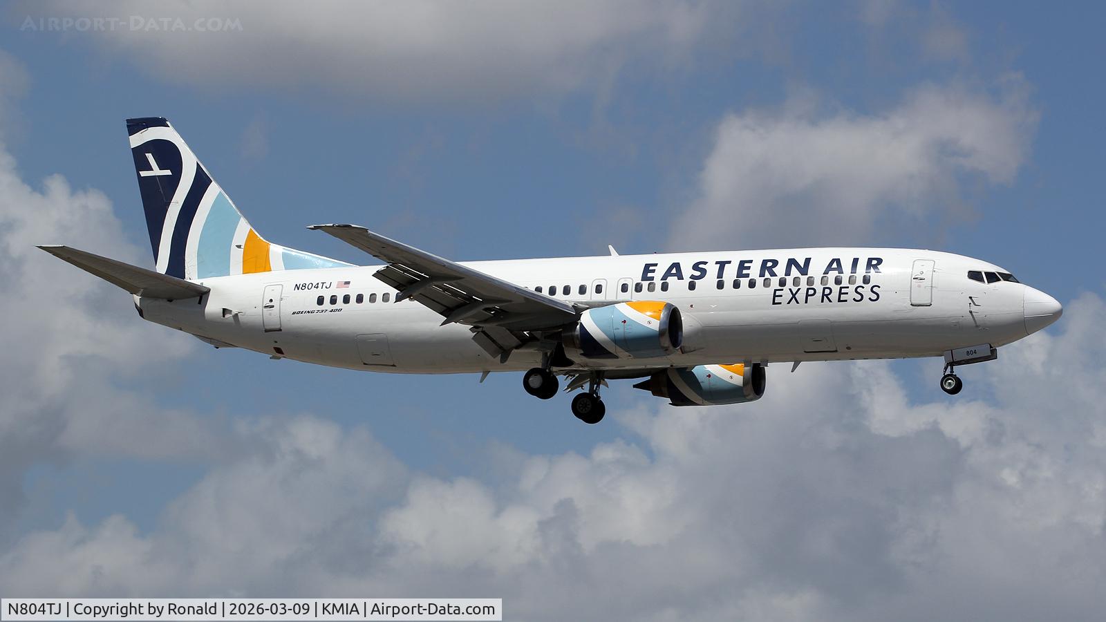 Aircraft N804TJ, 1989 Boeing 737-401, c/n 23988 l/n 1714, at mia, at KMIA, photo by Ronald