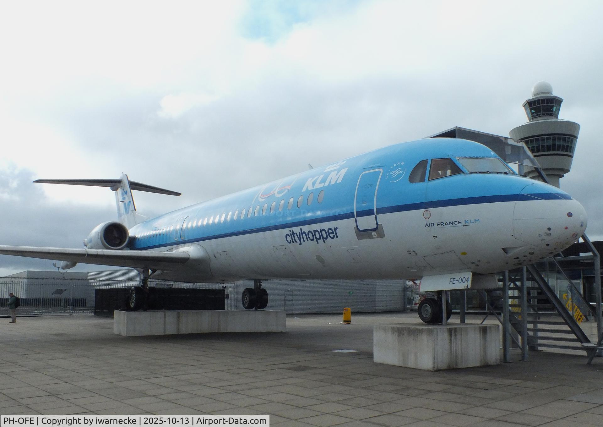 Aircraft PH-OFE, 1989 Fokker 100 (F-28-0100), c/n 11260, Fokker 100 preserved at Schiphol airport AMS, photo by iwarnecke