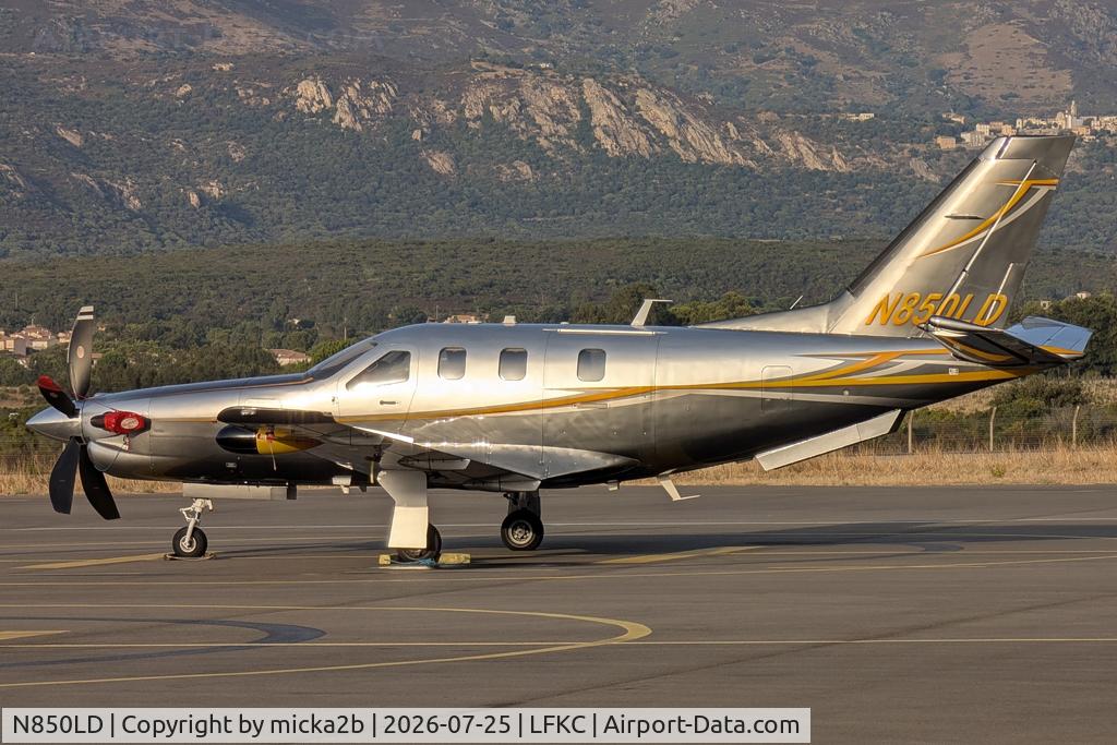 Aircraft N850LD, 2007 Socata TBM-700, c/n 417, Parked, at LFKC, photo by micka2b