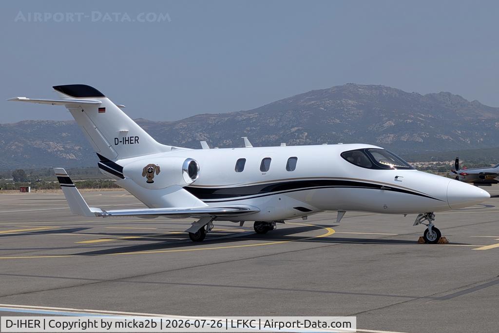 Aircraft D-IHER, 2018 Honda HA-420 HondaJet, c/n 42000114, Parked, at LFKC, photo by micka2b