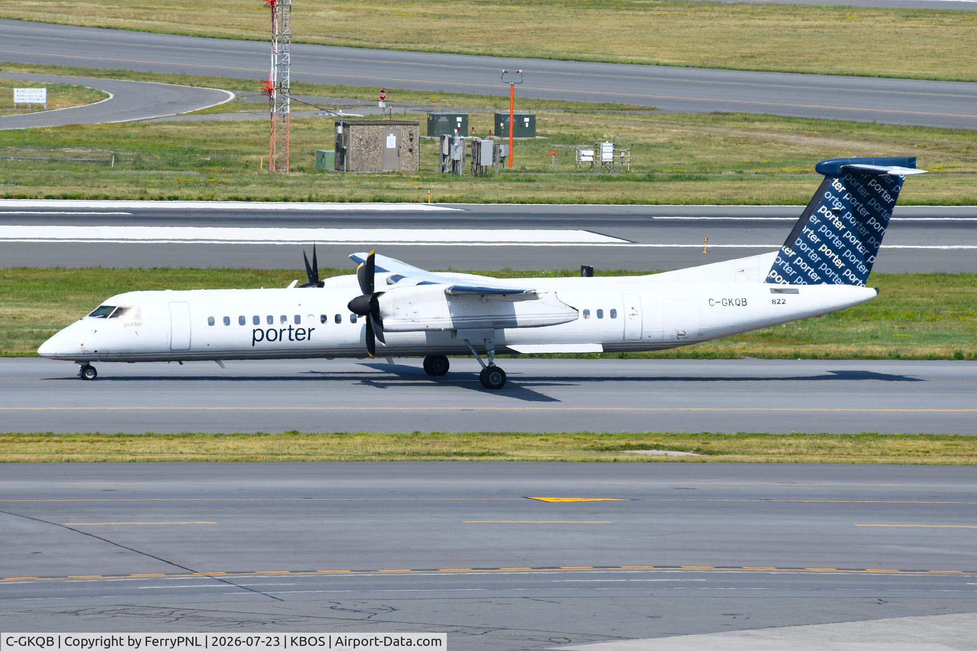 Aircraft C-GKQB, 2011 De Havilland Canada DHC-8-402Q Dash 8, c/n 4359, Porter DHC8 arriving in BOS, at KBOS, photo by FerryPNL