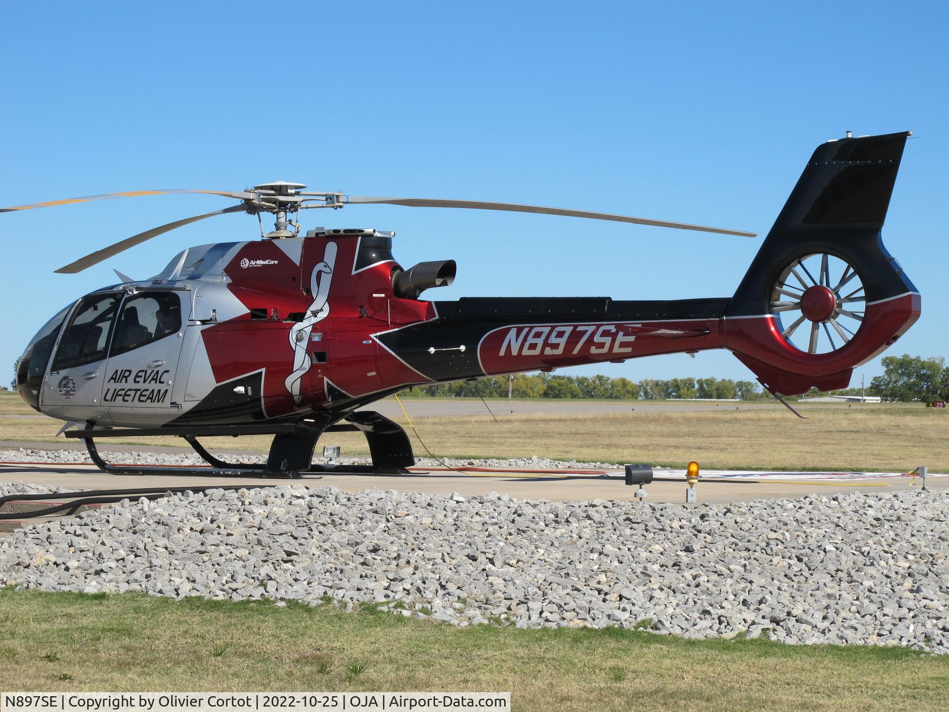 Aircraft N897SE, 2016 Airbus Helicopters EC 130 T2, c/n 8213, 2022, at OJA, photo by Olivier Cortot