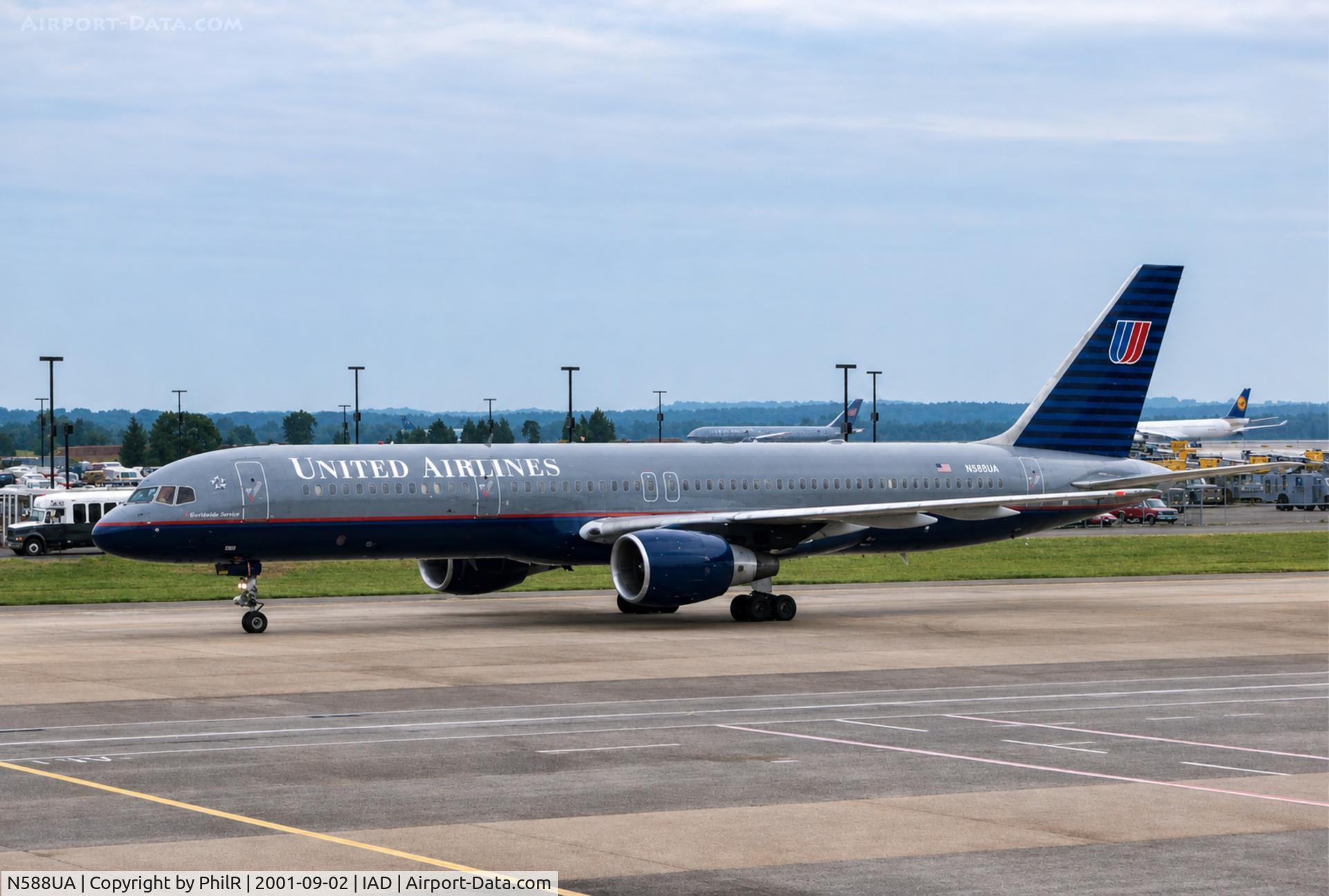 Aircraft N588UA, 1993 Boeing 757-222, c/n 26717, N588UA 1993 B757-200 United Airlines IAD, at IAD, photo by PhilR