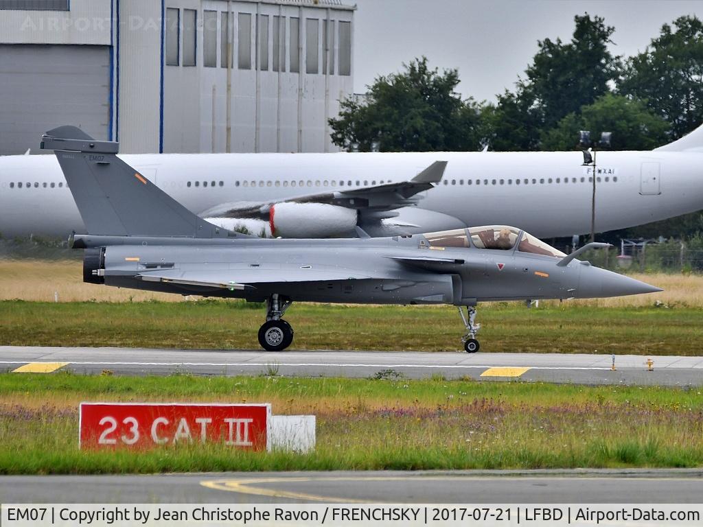Aircraft EM07, Dassault Aviation RAFALE EM, c/n 007, Egypt - Air Force, at LFBD, photo by Jean Christophe Ravon / FRENCHSKY