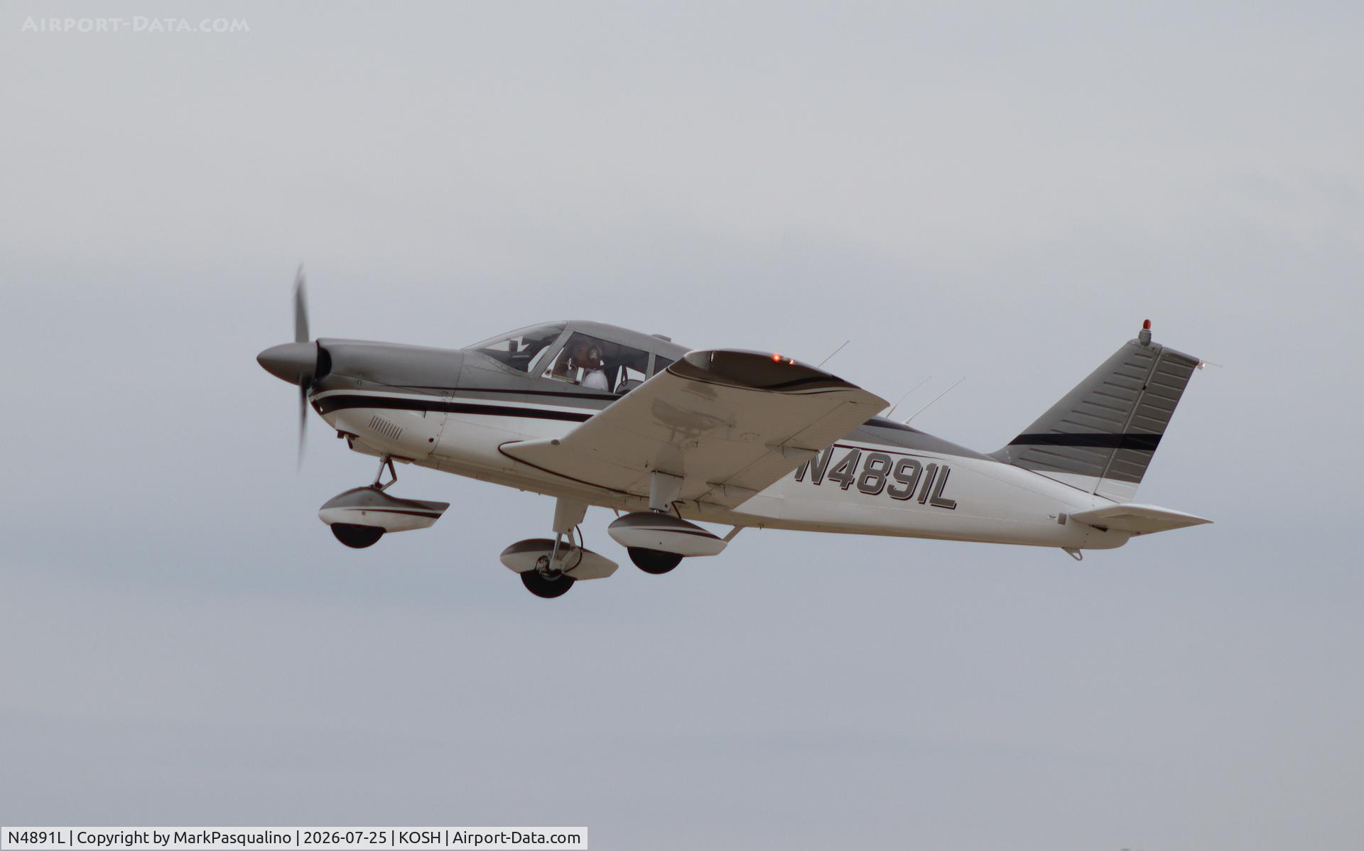 Aircraft N4891L, 1967 Piper PA-28-180, c/n 28-4258, Piper PA-28-180, at KOSH, photo by MarkPasqualino