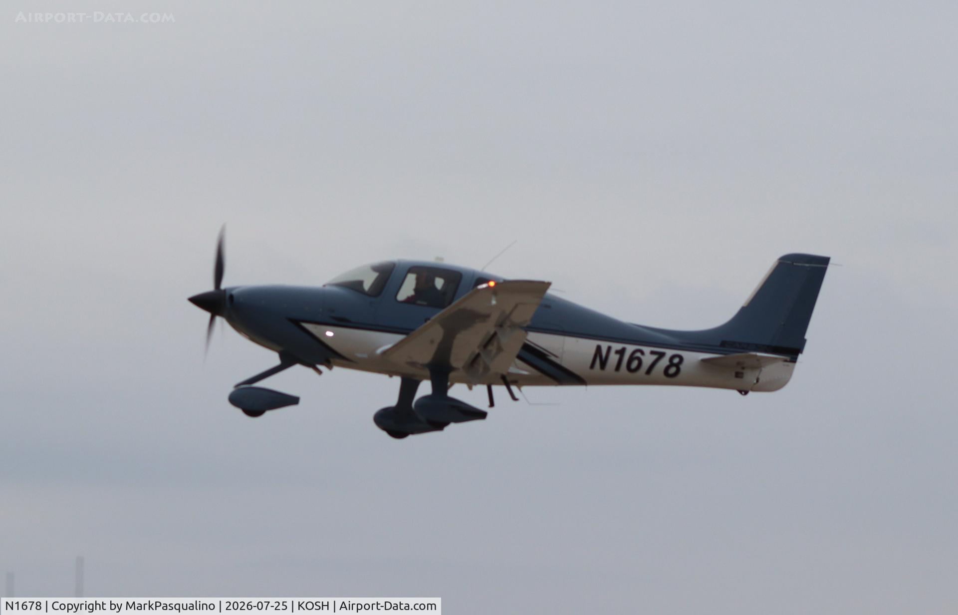 Aircraft N1678, 2026 Cirrus SR22, c/n 11447, Cirrus SR22, at KOSH, photo by MarkPasqualino