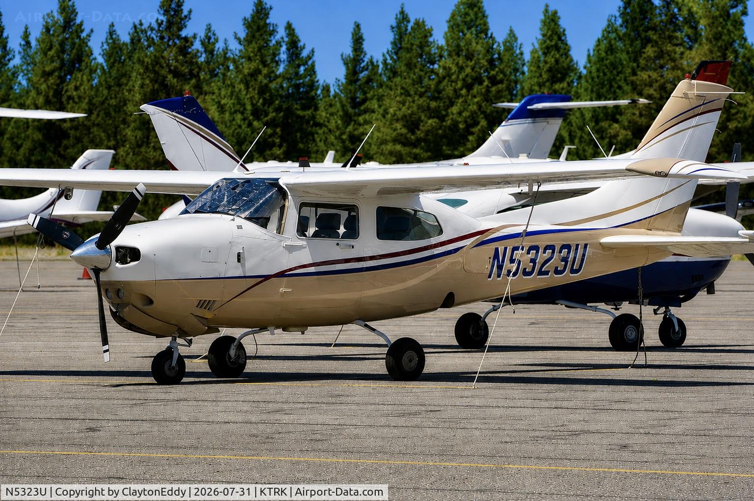 Aircraft N5323U, 1984 Cessna T210N Turbo Centurion, c/n 21064865, Truckee Tahoe airport in California 2026., at KTRK, photo by ClaytonEddy