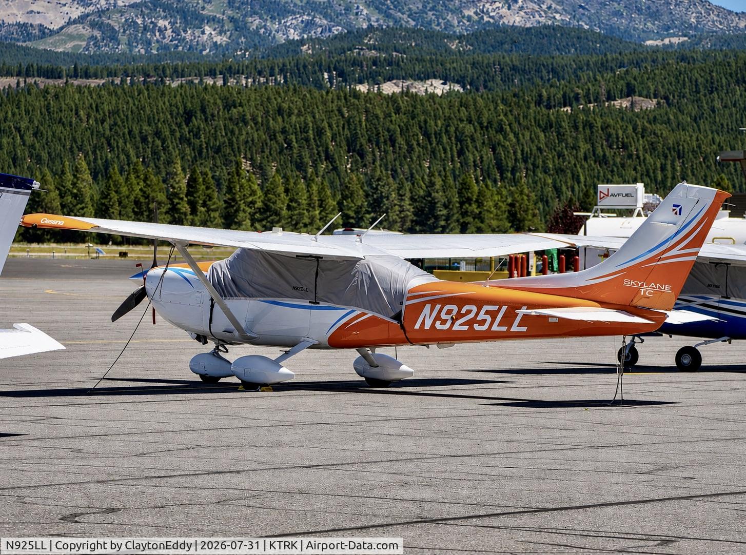 Aircraft N925LL, 2025 Textron Aviation Inc (Cessna) T182T Skyline TC, c/n T18209174, Truckee Tahoe airport in California 2026., at KTRK, photo by ClaytonEddy