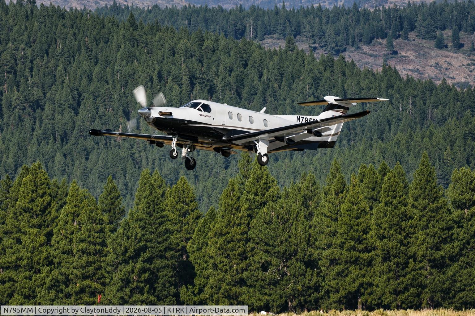 Aircraft N795MM, 2015 Pilatus PC-12/47E, c/n 1518, Truckee Tahoe airport in California 2026., at KTRK, photo by ClaytonEddy