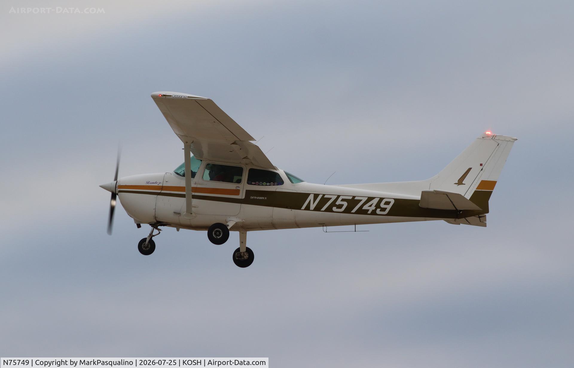 Aircraft N75749, 1976 Cessna 172N, c/n 17267925, Cessna 172N, at KOSH, photo by MarkPasqualino
