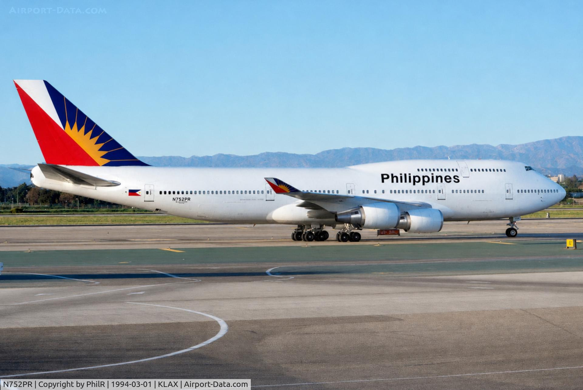 Aircraft N752PR, 1993 Boeing 747-4F6, c/n 27262, N752PR 1993 B747-400 Philipine Airlines LAX, at KLAX, photo by PhilR