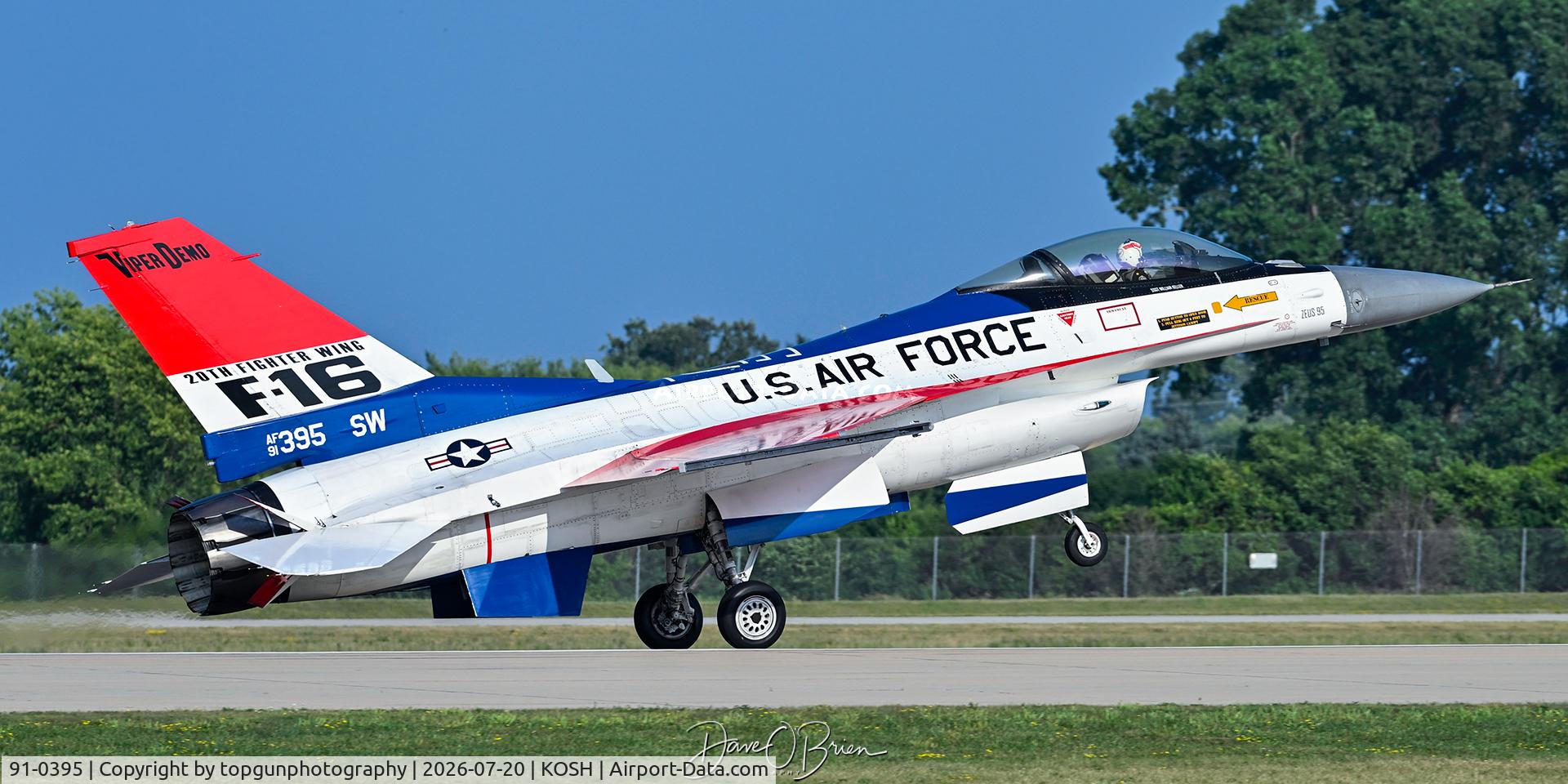 Aircraft 91-0395, 1991 General Dynamics F-16CM Fighting Falcon, c/n CC-93, Viper Demo landing, at KOSH, photo by topgunphotography
