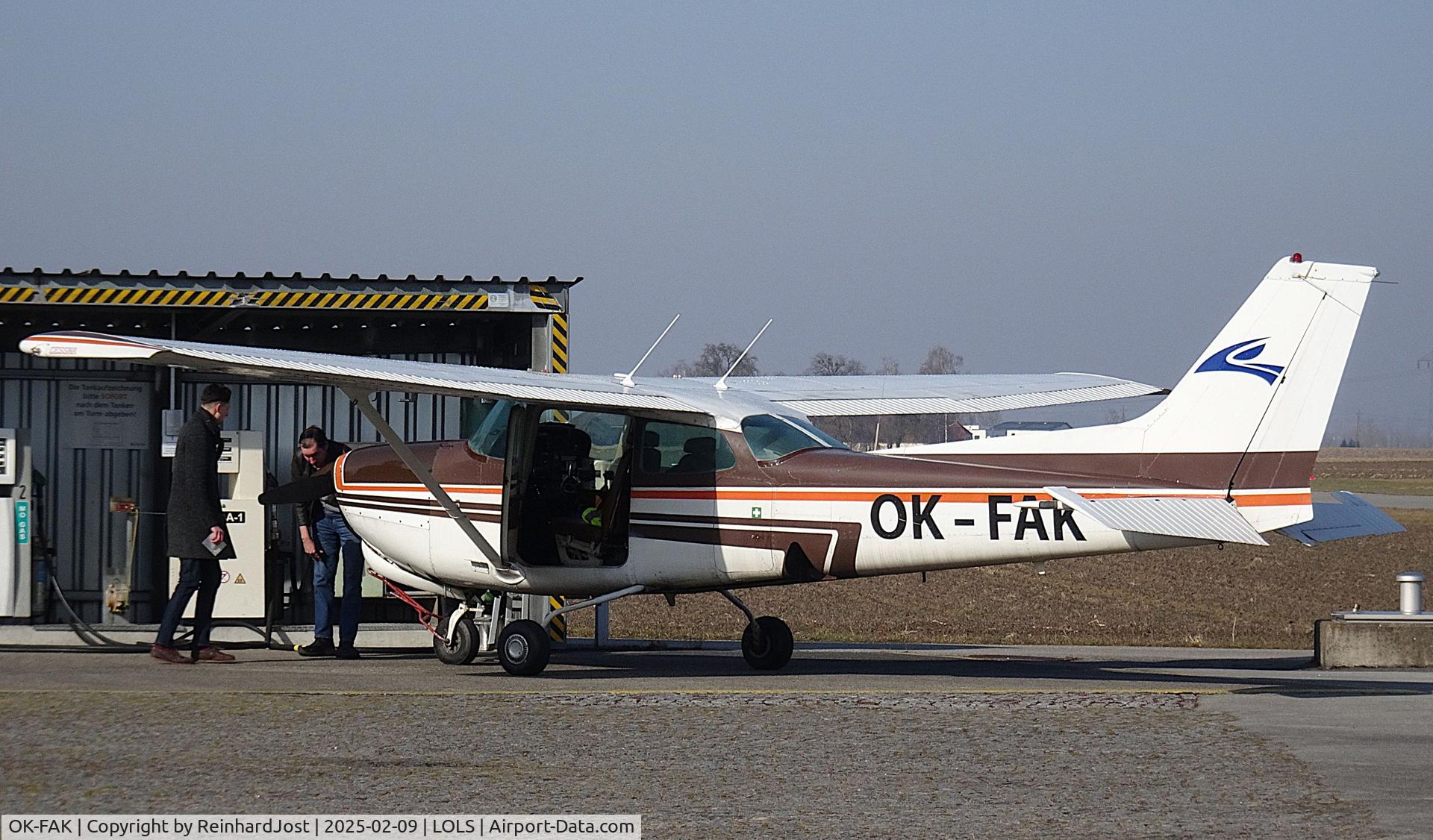 Aircraft OK-FAK, Cessna 172RG Cutglass RG Cutlass RG, c/n 172RG-0880, Czech Cutlass RG on e refueling stop at Schärding-Suben, Austria, at LOLS, photo by ReinhardJost