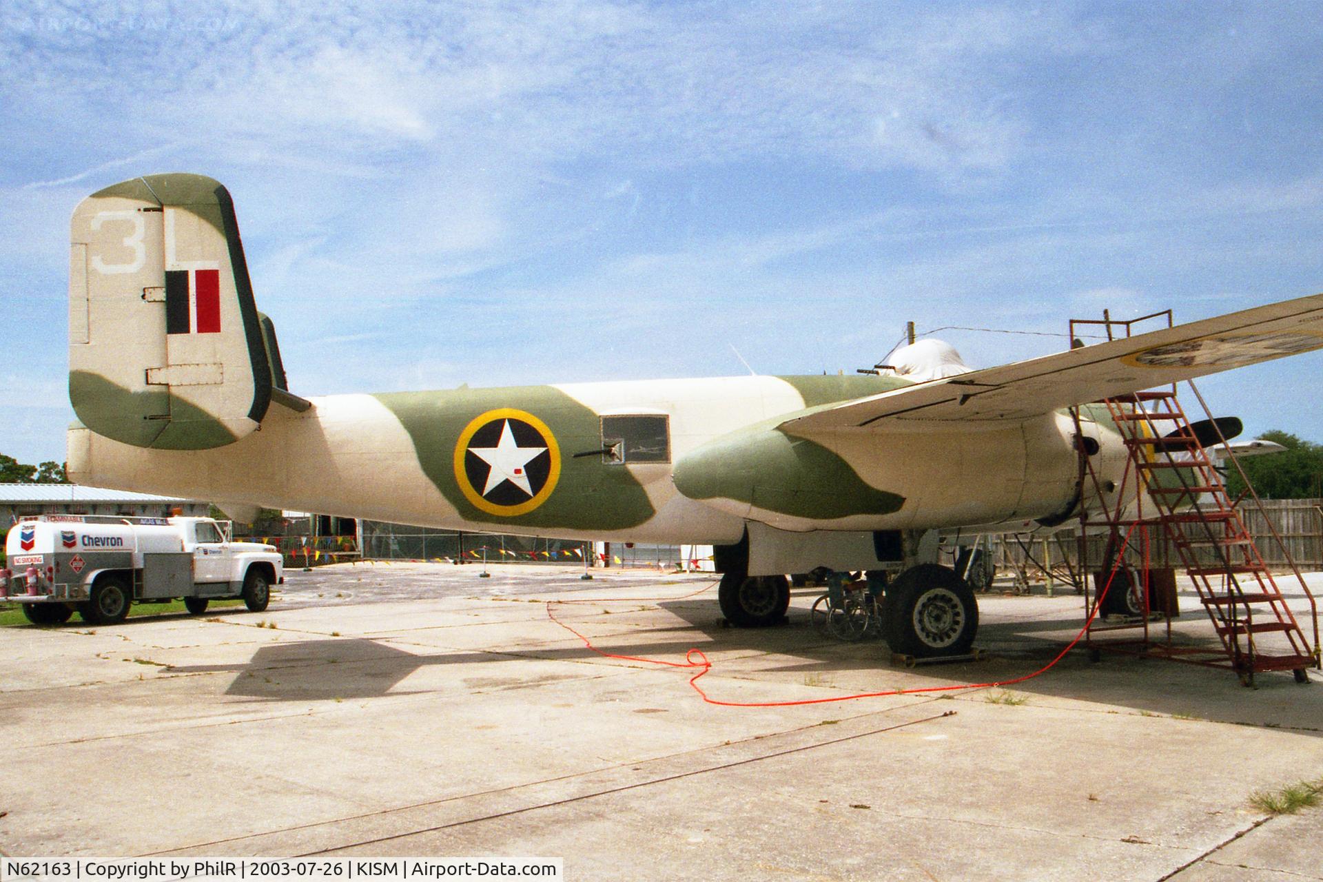 Aircraft N62163, 1944 North American B-25J Mitchell Mitchell, c/n 108-47451, N62163 NA B-25 Mitchell USAF Reilly's Aviation Kissimmee, at KISM, photo by PhilR