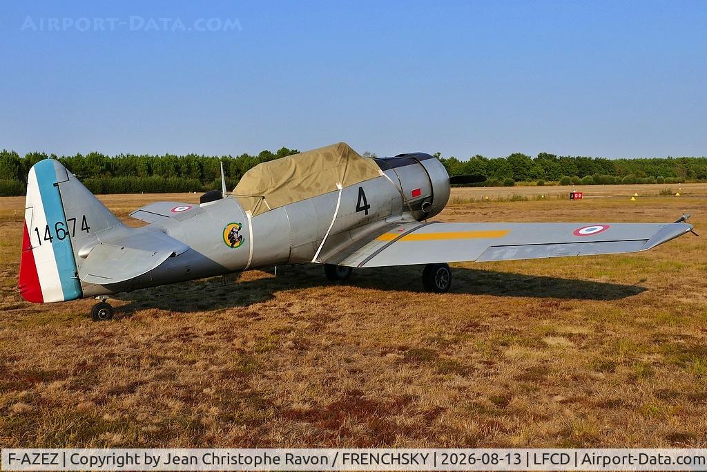Aircraft F-AZEZ, 1951 North American T-6G Texan, c/n 182-361, Private owner, built as USAF 51-14674. To French Air Force as 114674, then to F-AZEZ. Andernos airport LFCD, at LFCD, photo by Jean Christophe Ravon / FRENCHSKY
