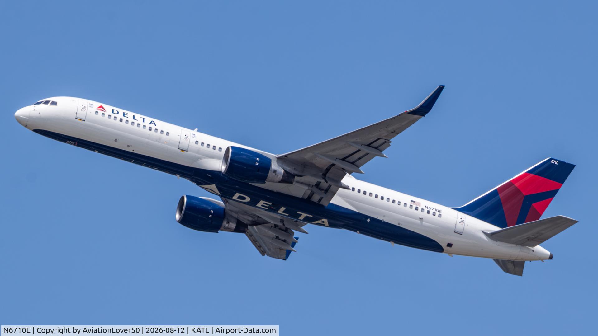 Aircraft N6710E, 2000 Boeing 757-232, c/n 30482, Delta 752, at KATL, photo by AviationLover50