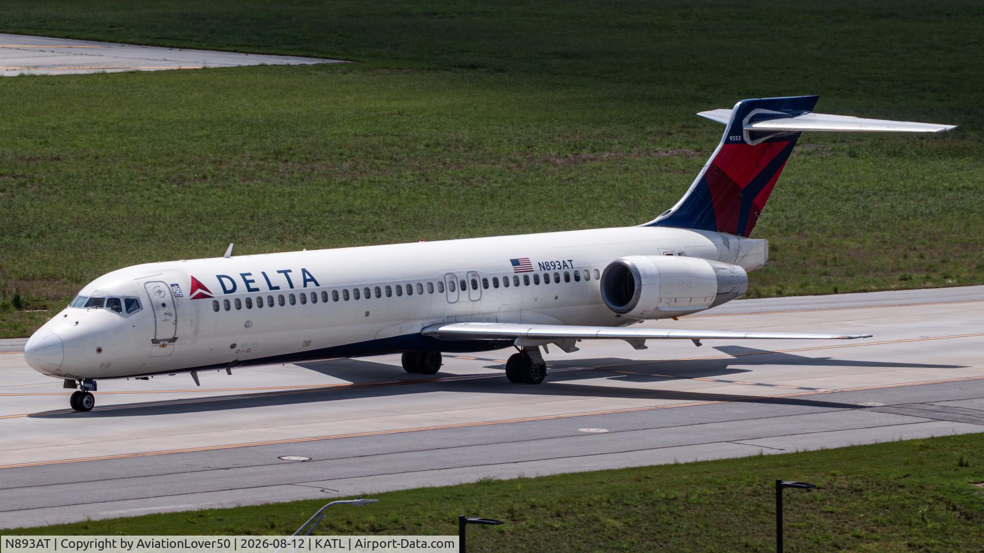 Aircraft N893AT, 2004 Boeing 717-200, c/n 55045, Delta 717, at KATL, photo by AviationLover50