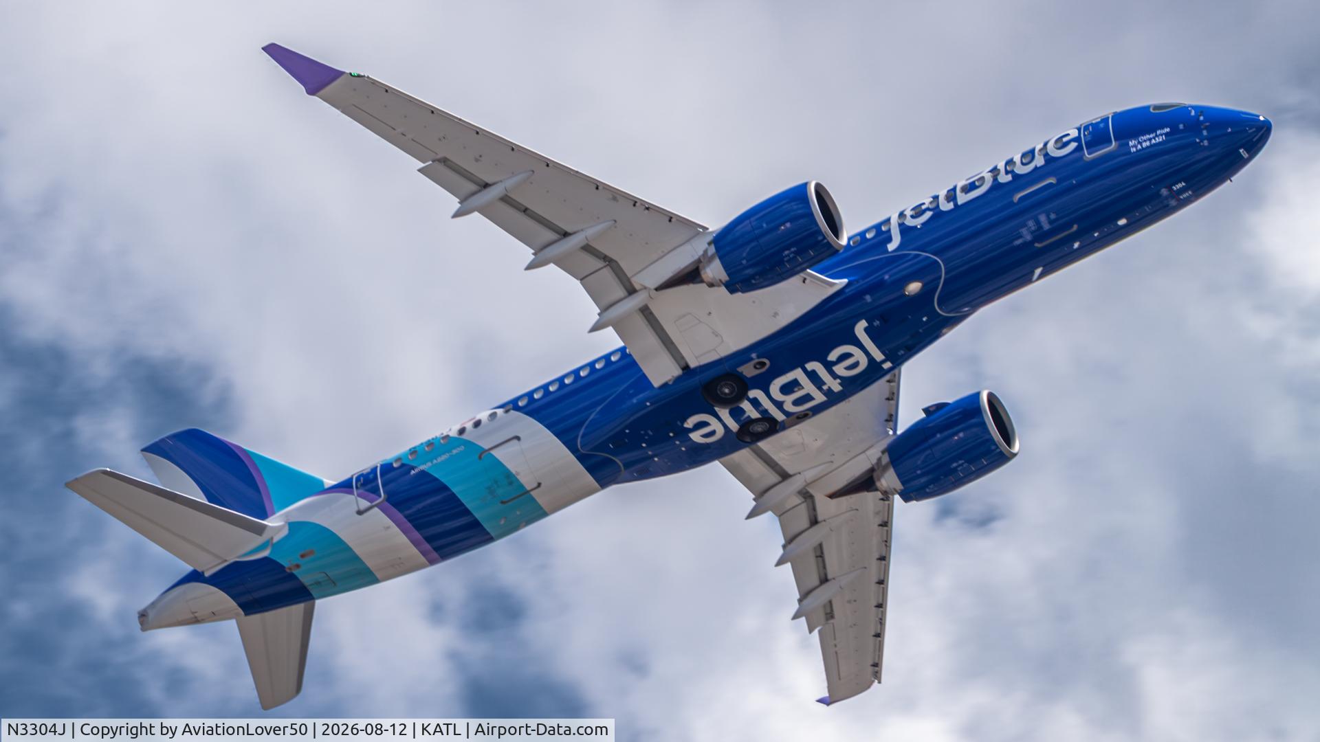 Aircraft N3304J, 2026 Airbus A220-371, c/n 55432, jetBlue A223, at KATL, photo by AviationLover50