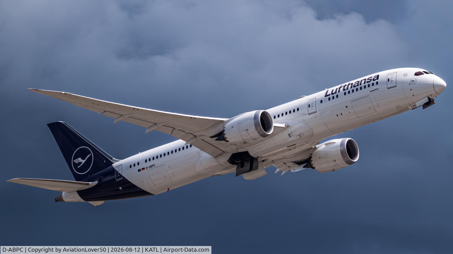 Aircraft D-ABPC, 2019 Boeing 787-9 Dreamliner, c/n 62733 l/n 887, Lufthansa 789, at KATL, photo by AviationLover50