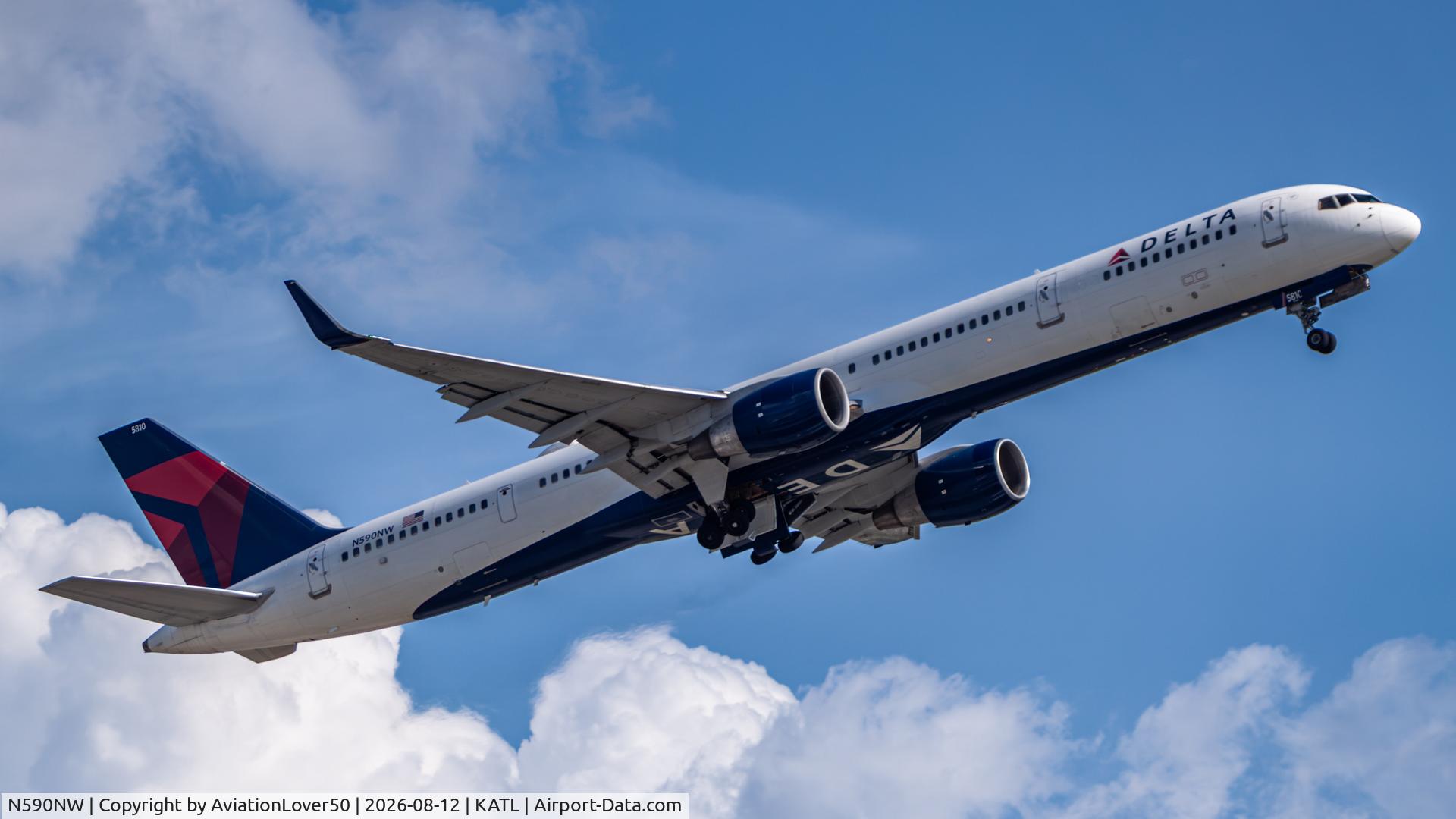 Aircraft N590NW, 2003 Boeing 757-351, c/n 32990, Delta 753, at KATL, photo by AviationLover50