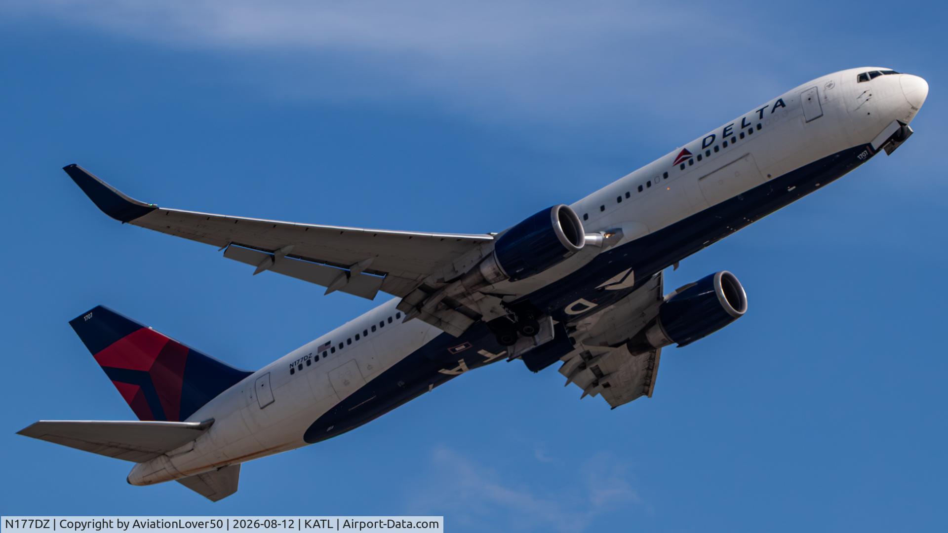 Aircraft N177DZ, 1999 Boeing 767-332, c/n 29698, Delta 763ER, at KATL, photo by AviationLover50